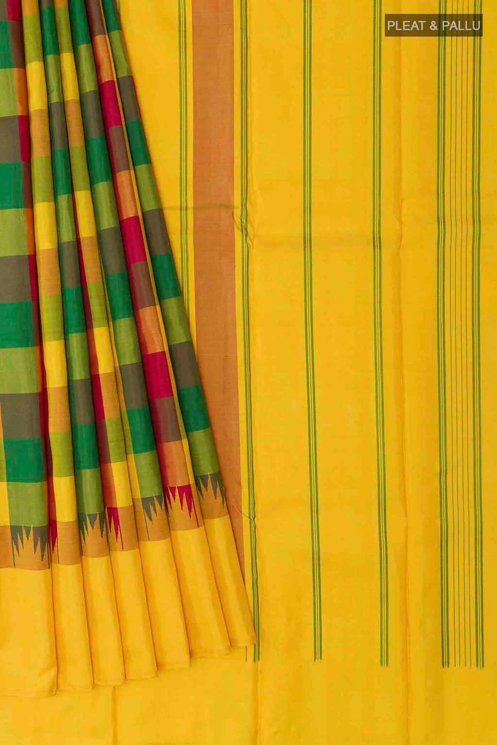 pleats pallu