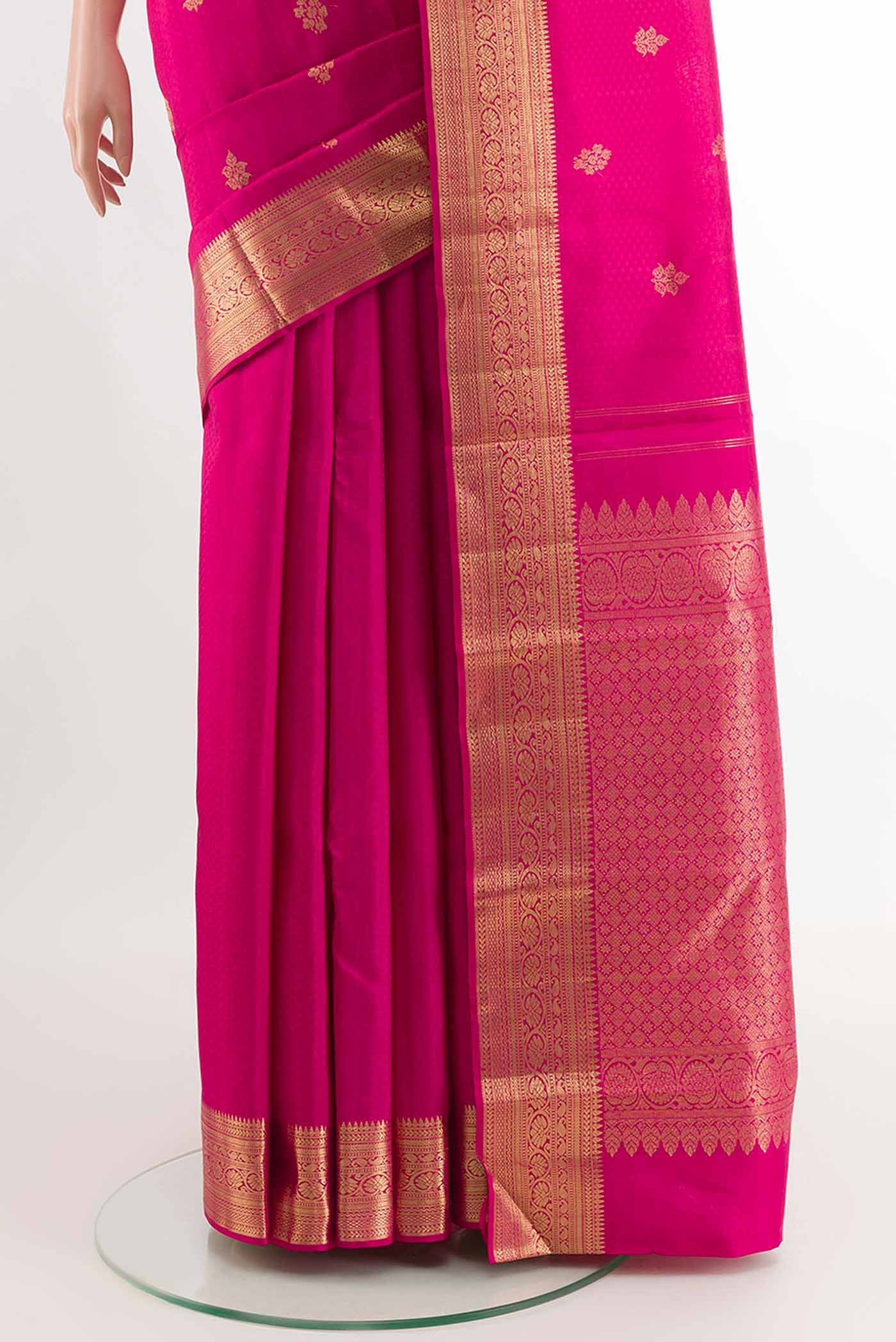 pleats pallu