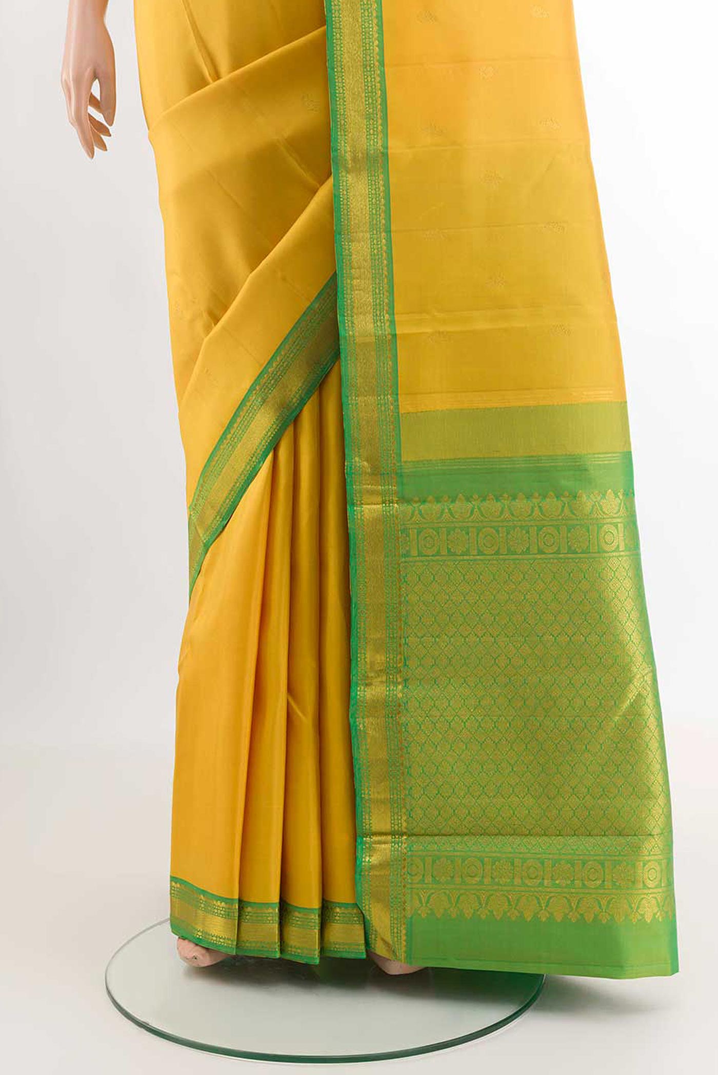 pleats pallu