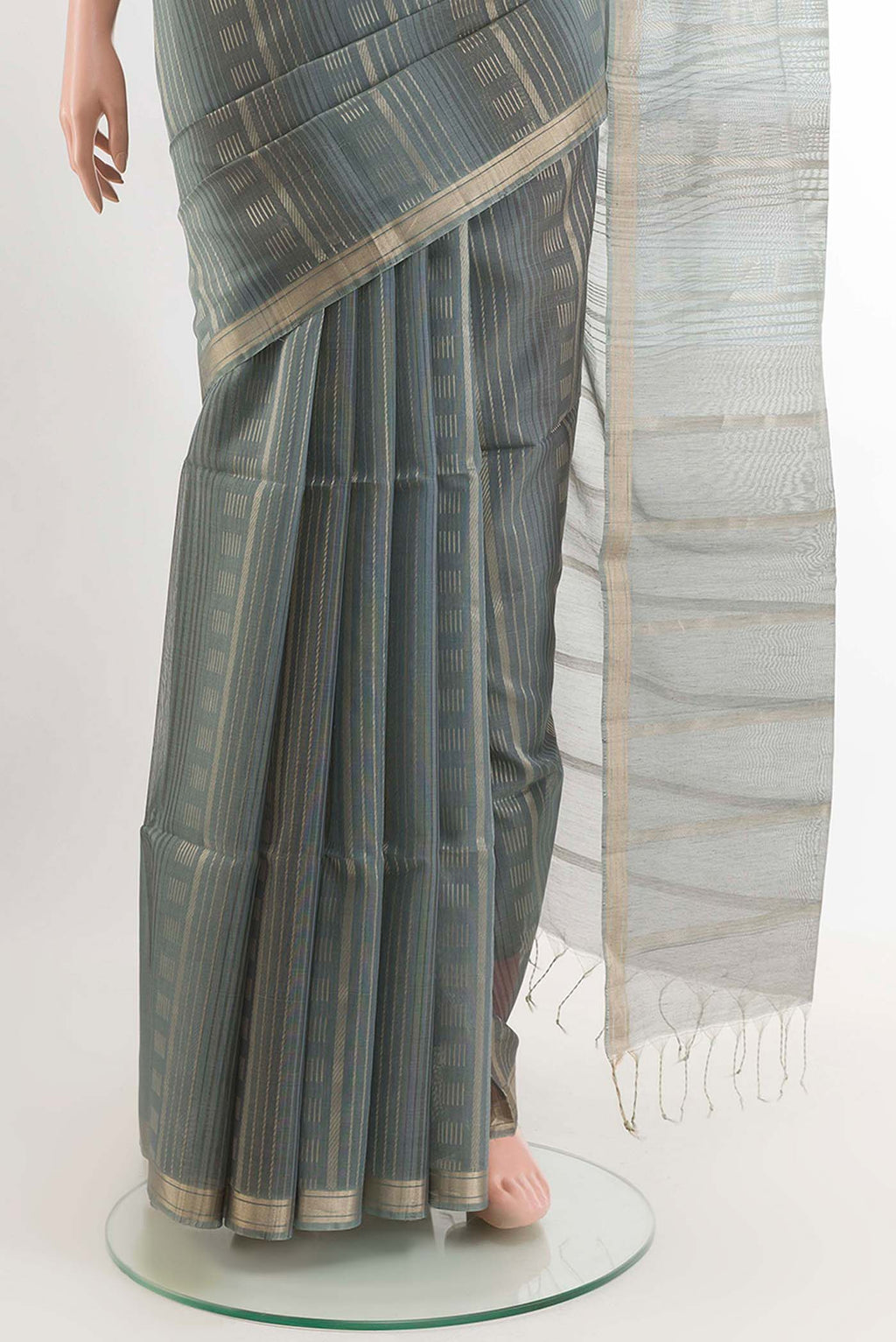 pleats pallu