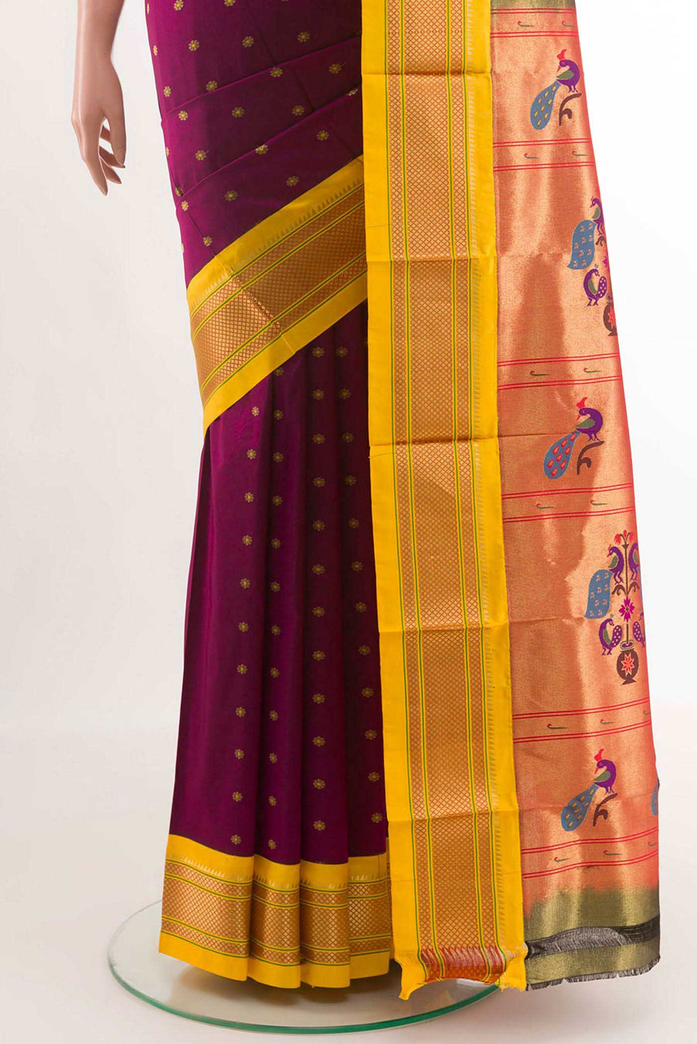 pleats pallu