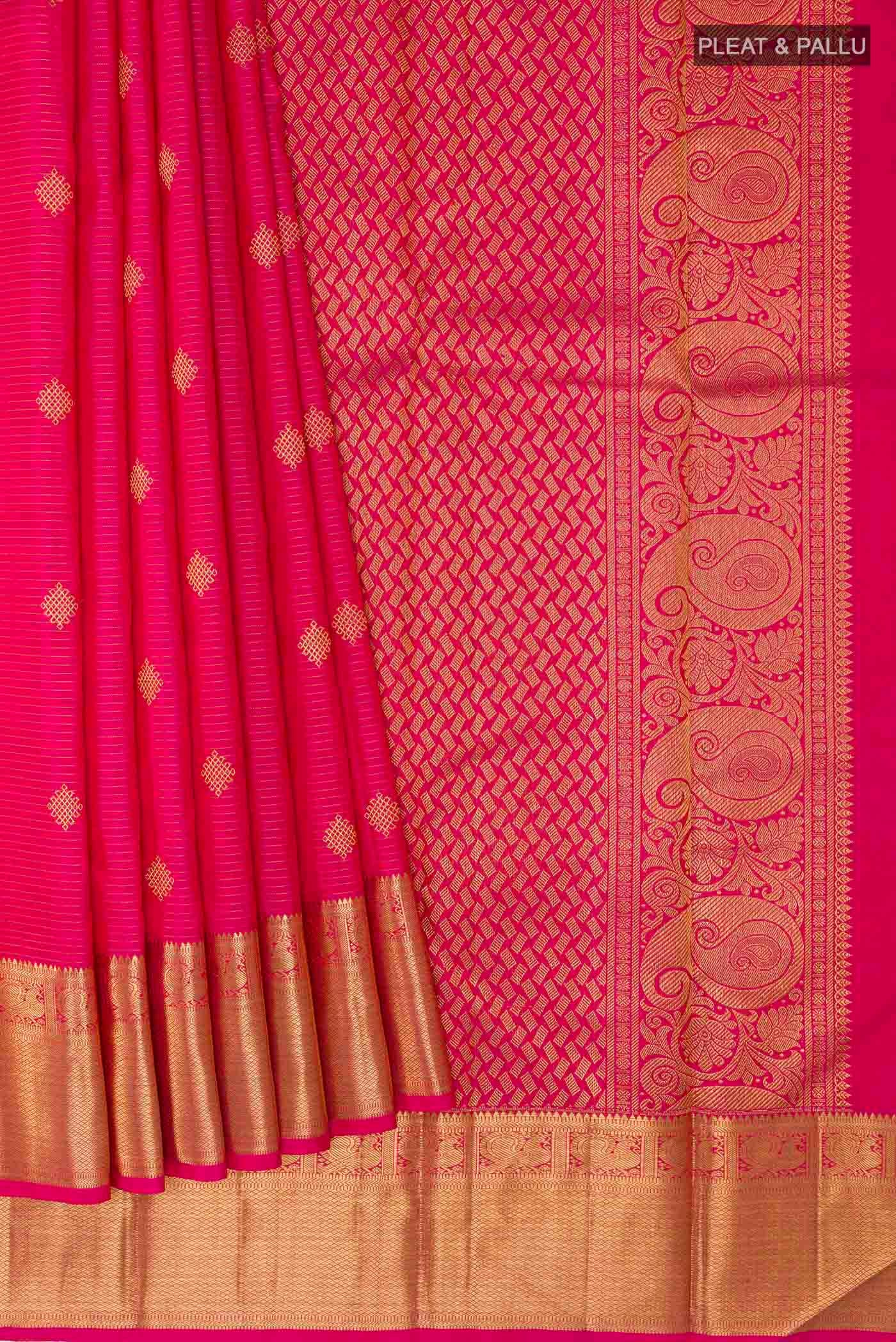pleats pallu