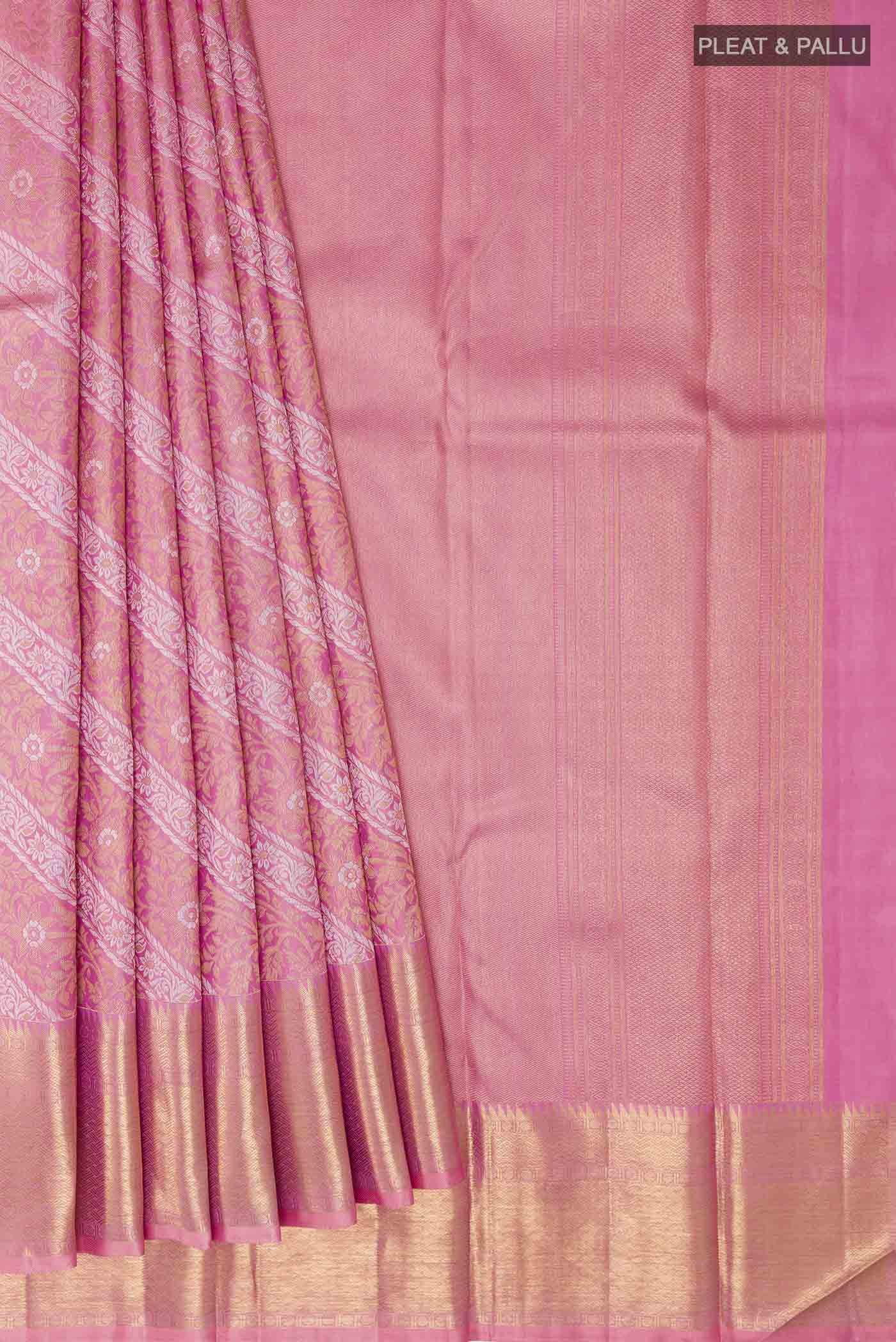 pleats pallu