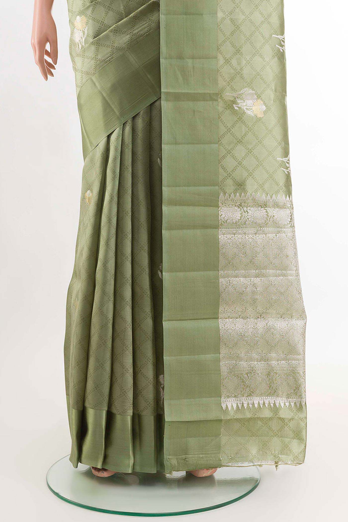 pleats pallu