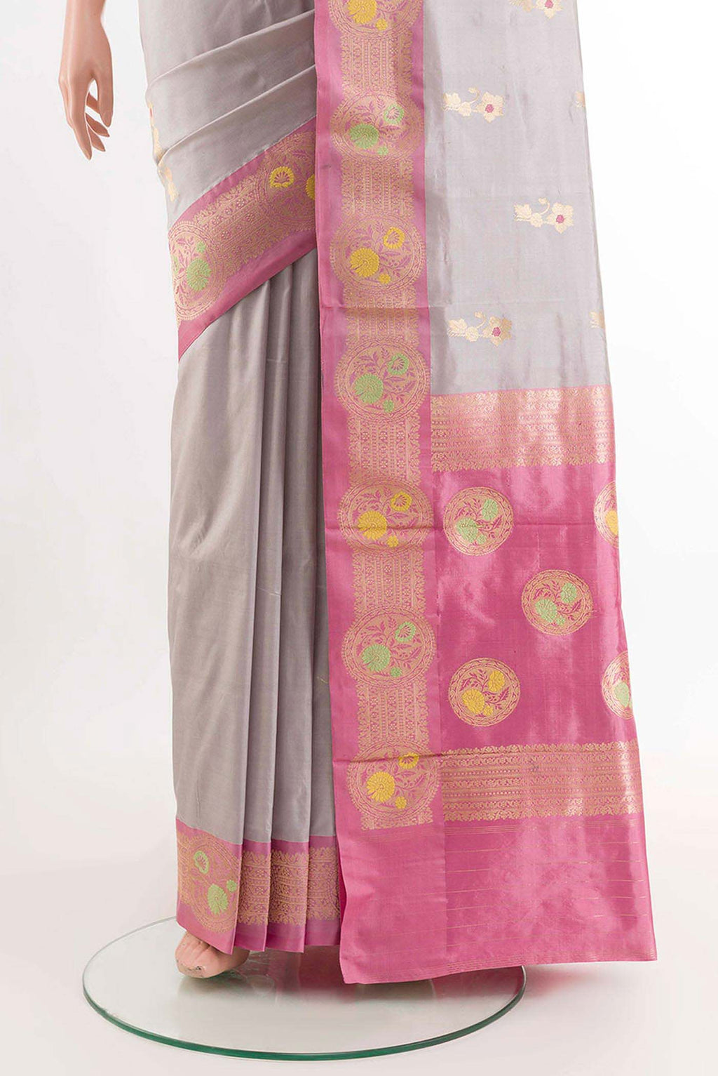 pleats pallu