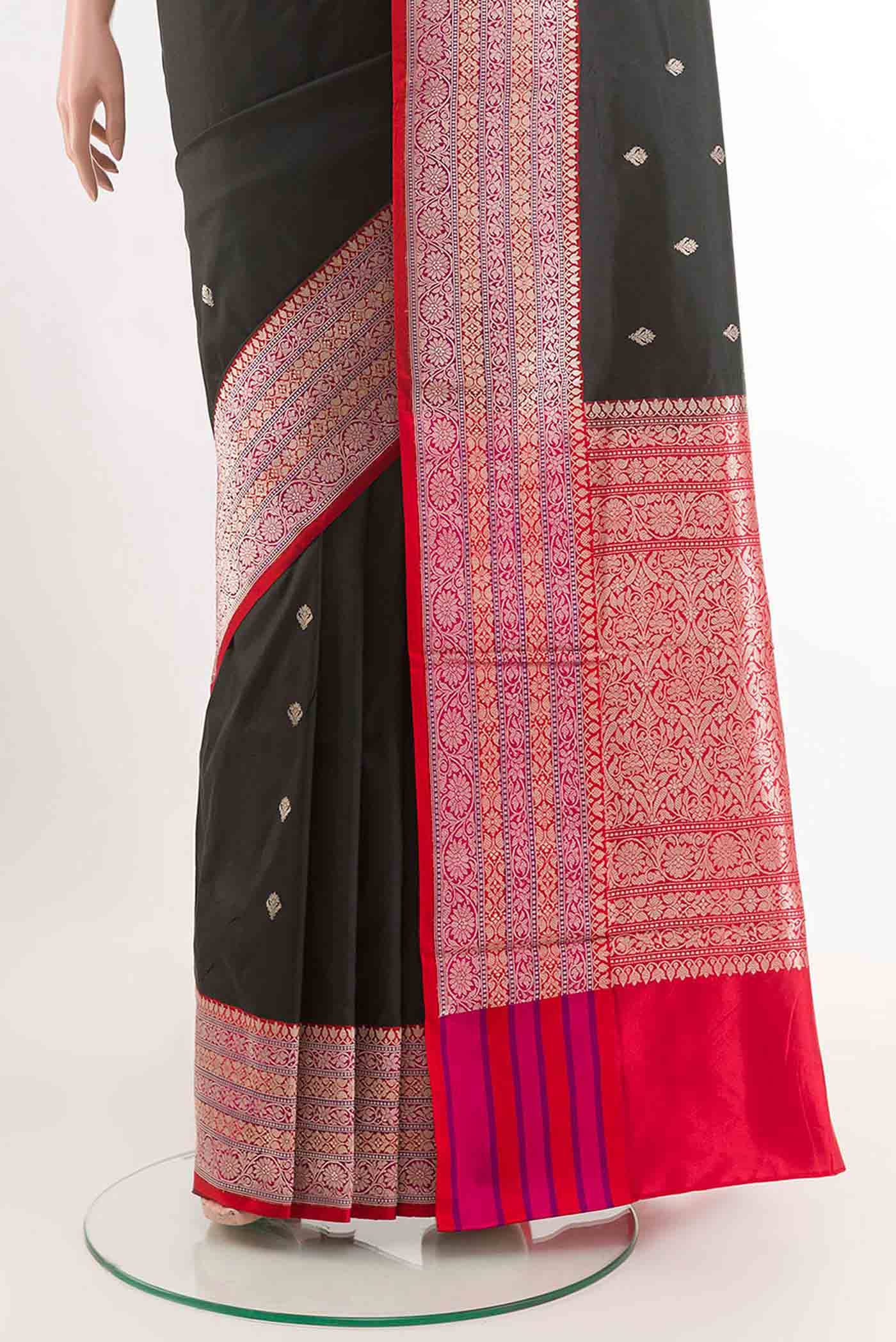 pleats pallu