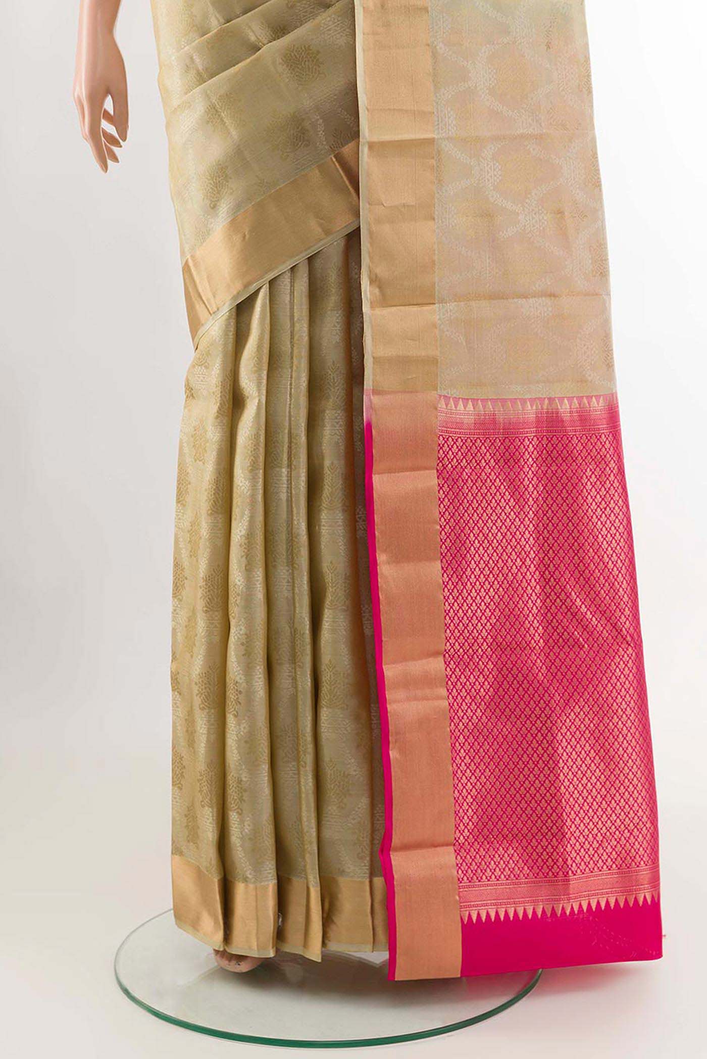 pleats pallu