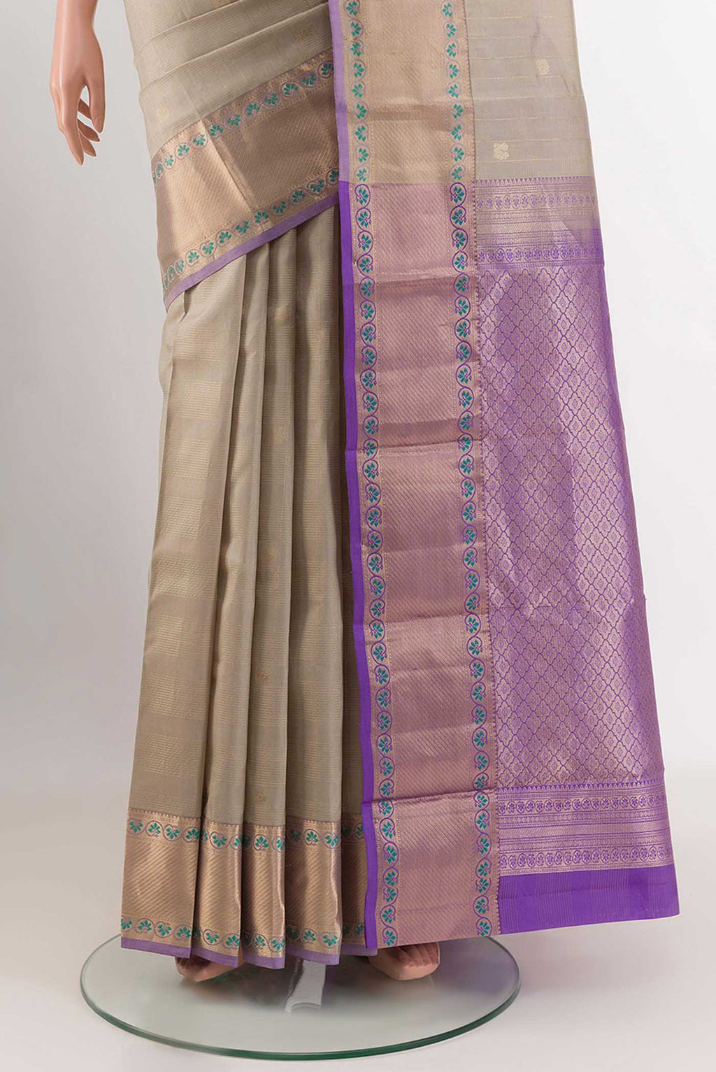 pleats pallu