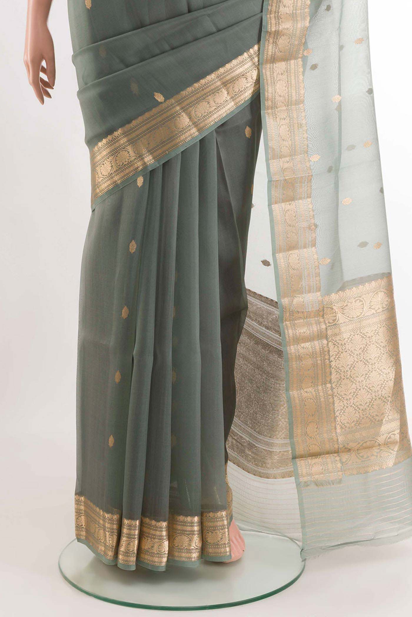 pleats pallu