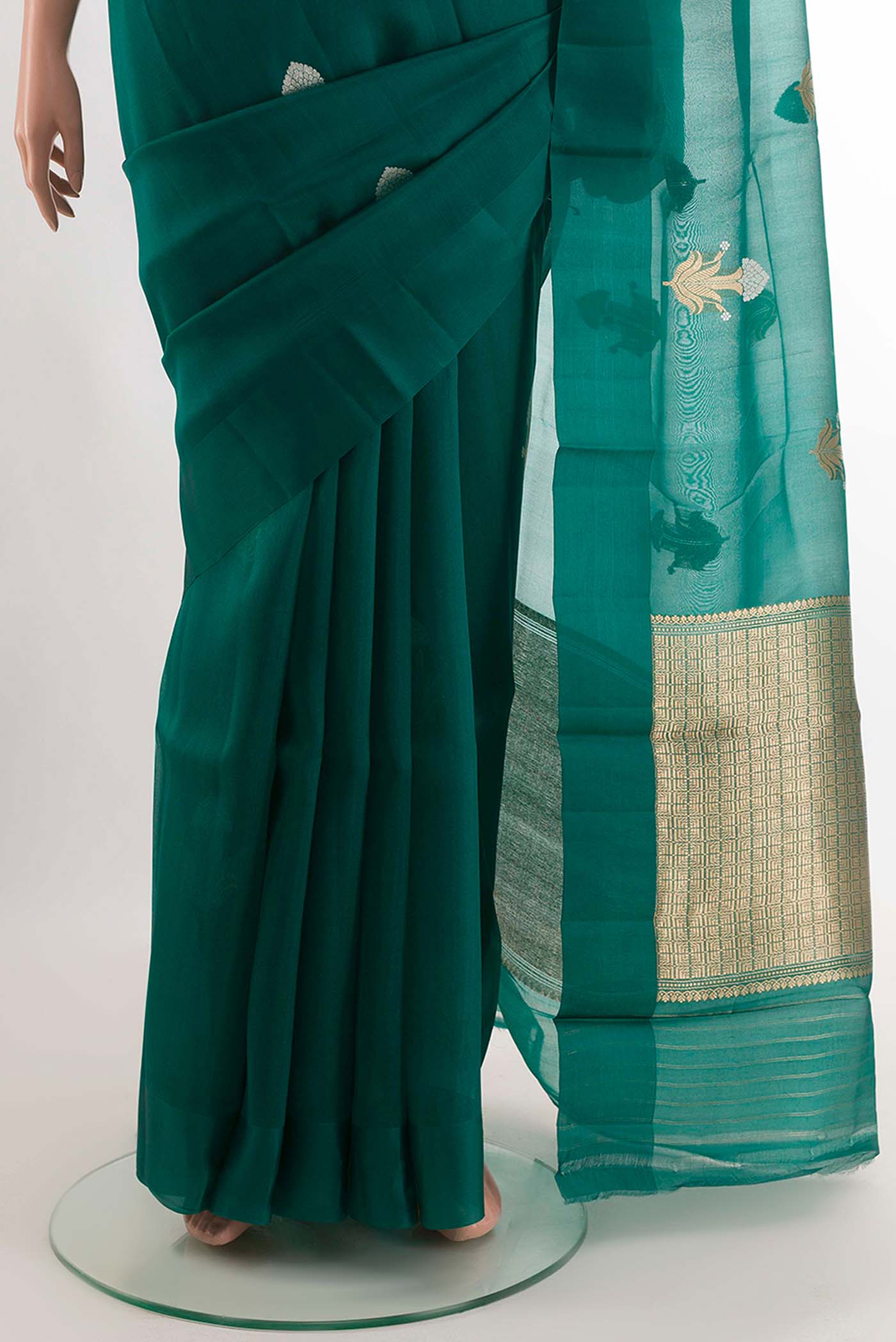 pleats pallu