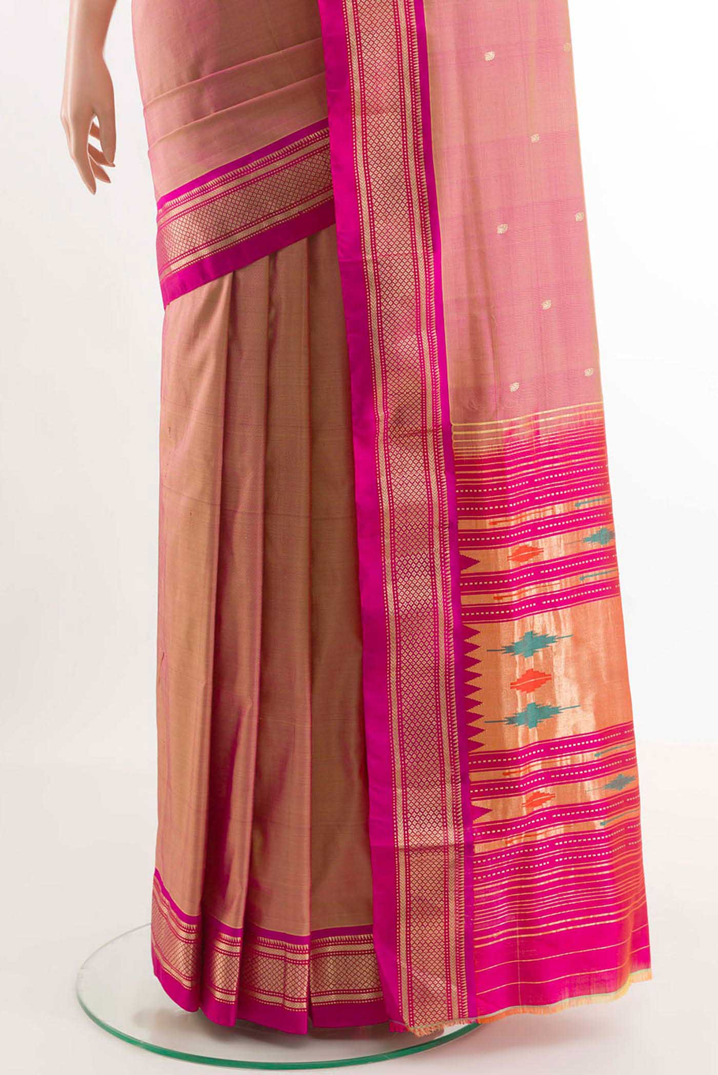 pleats pallu