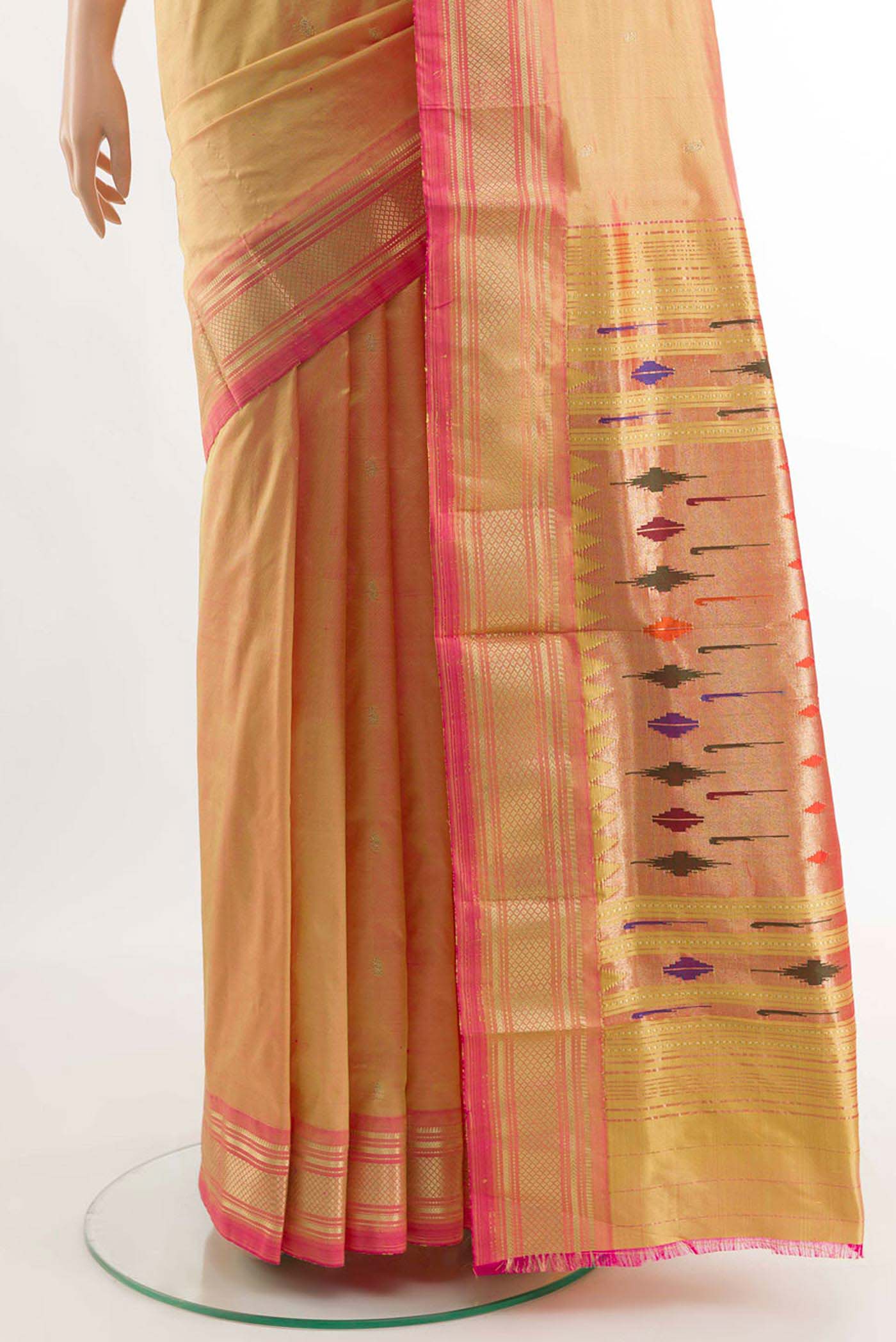 pleats pallu