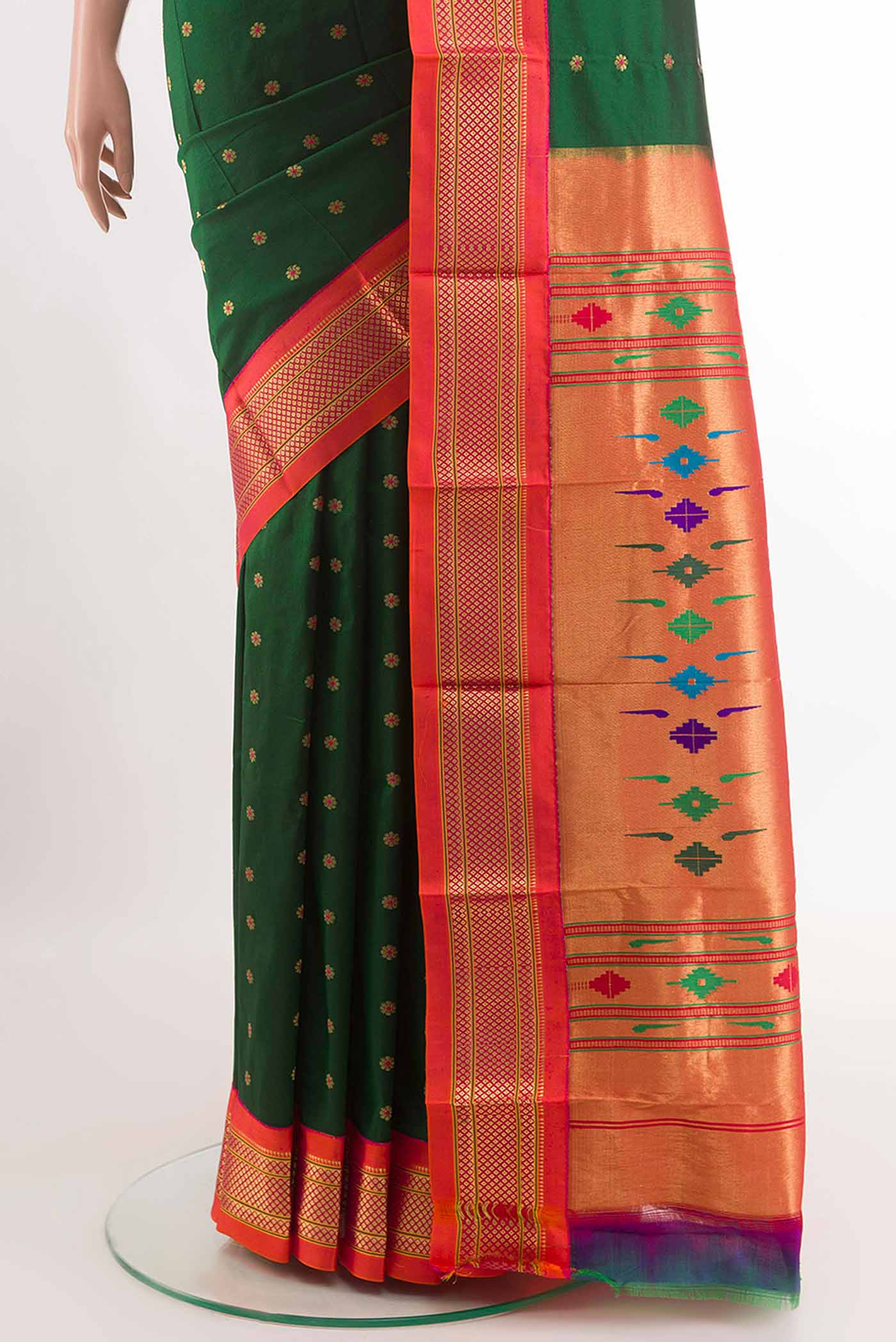 pleats pallu