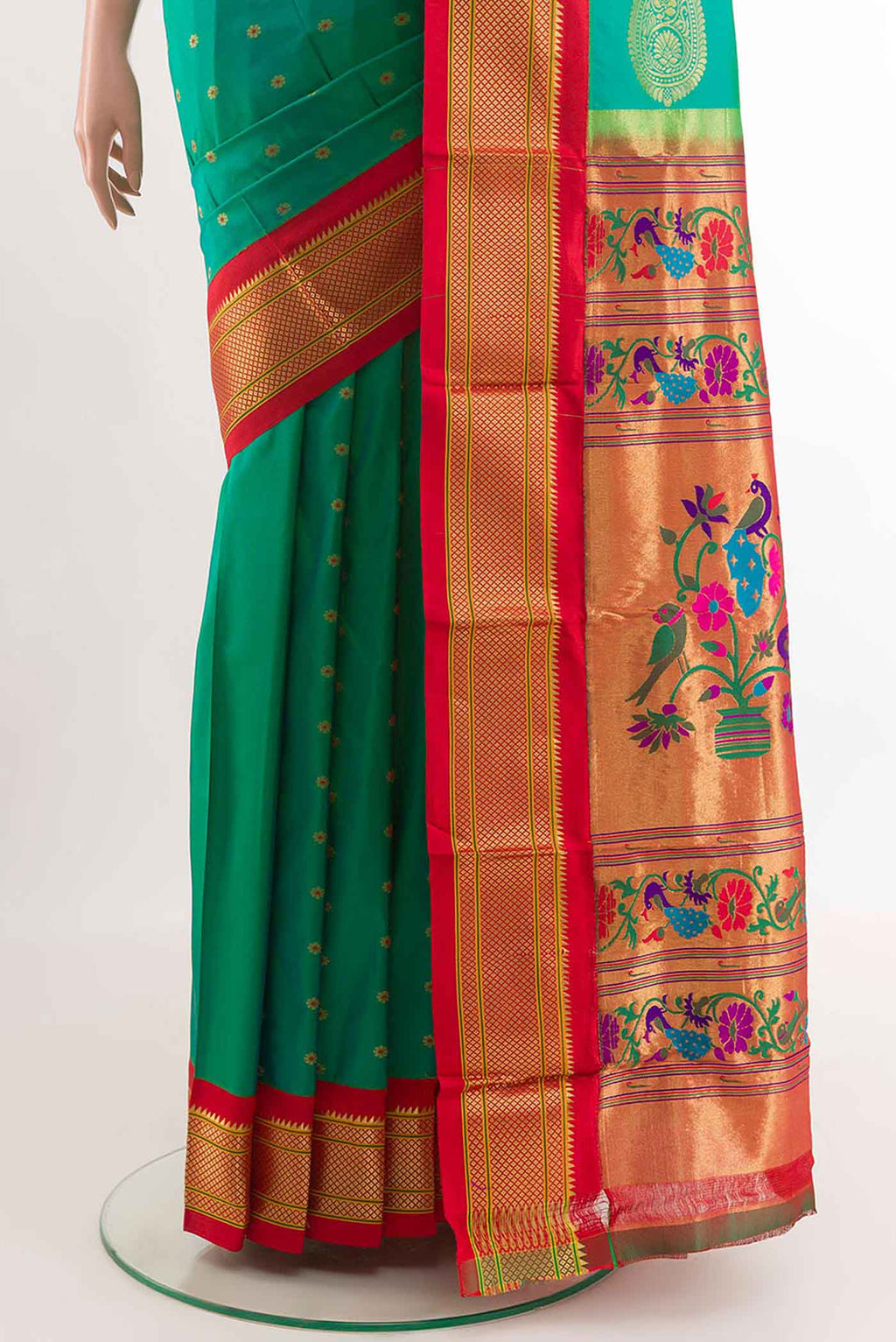 pleats pallu