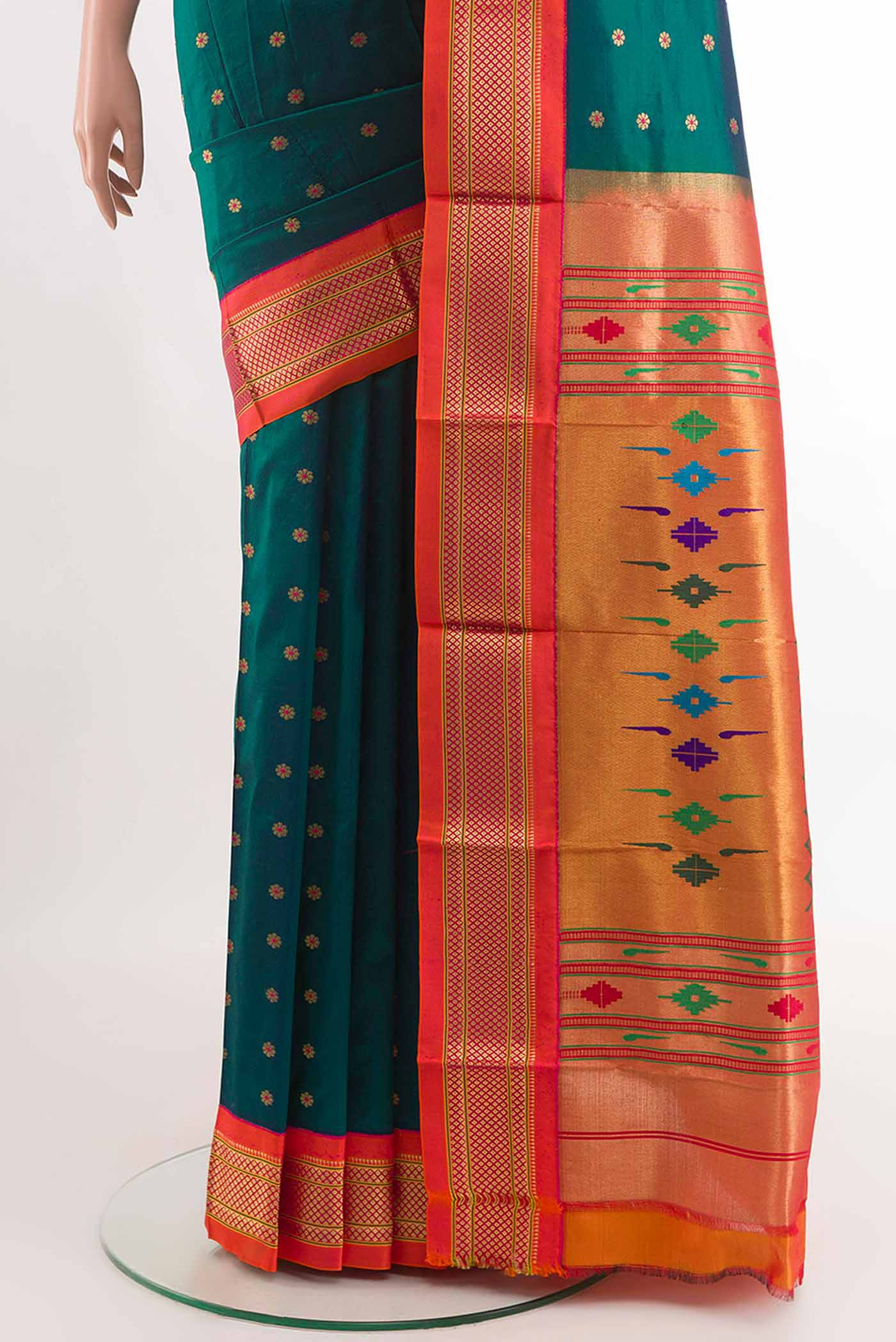 pleats pallu