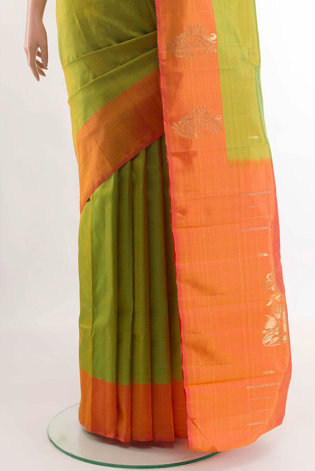 pleats pallu
