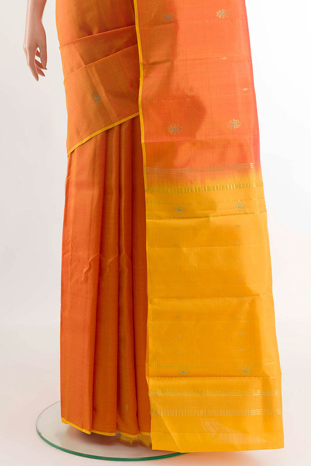 pleats pallu