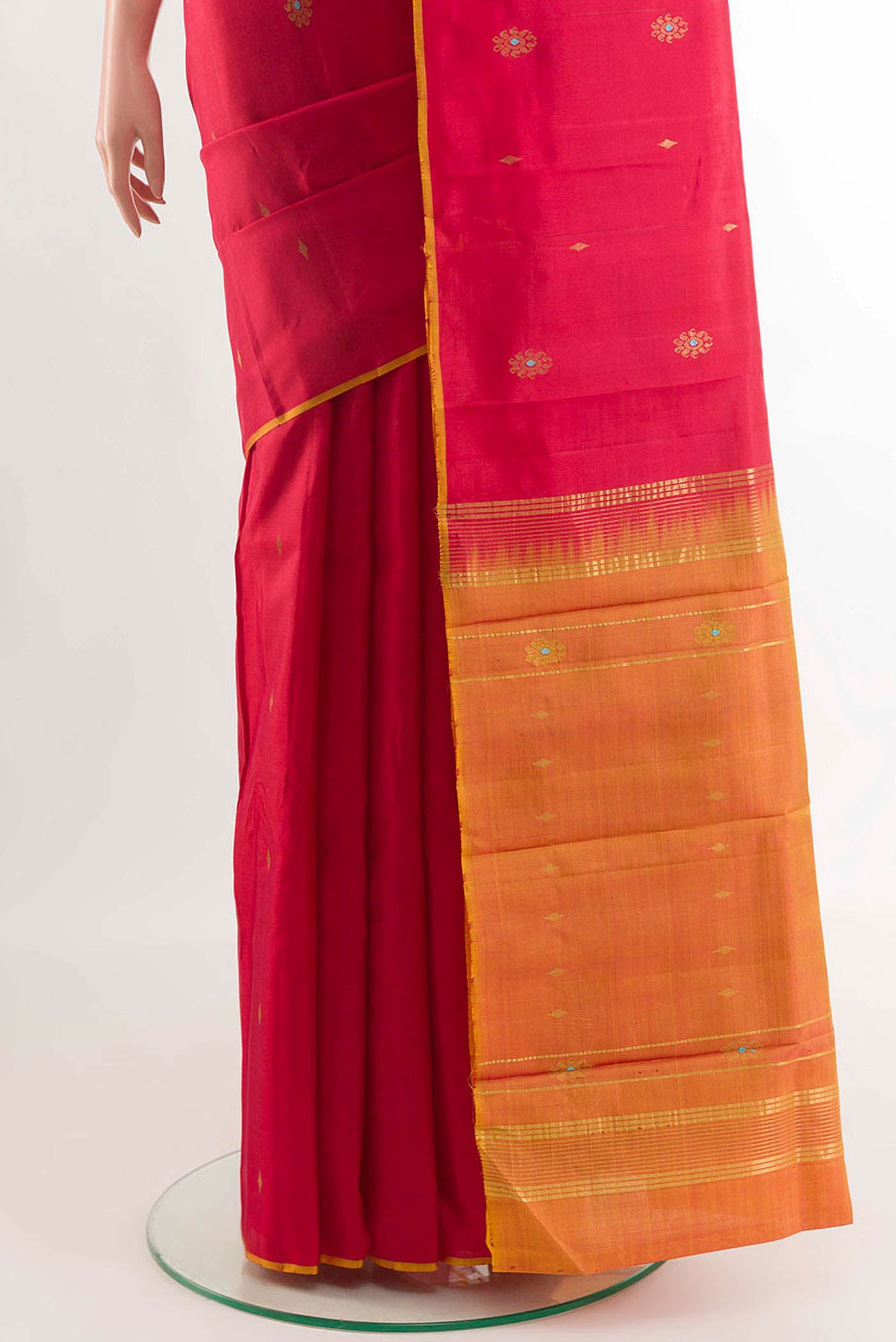 pleats pallu