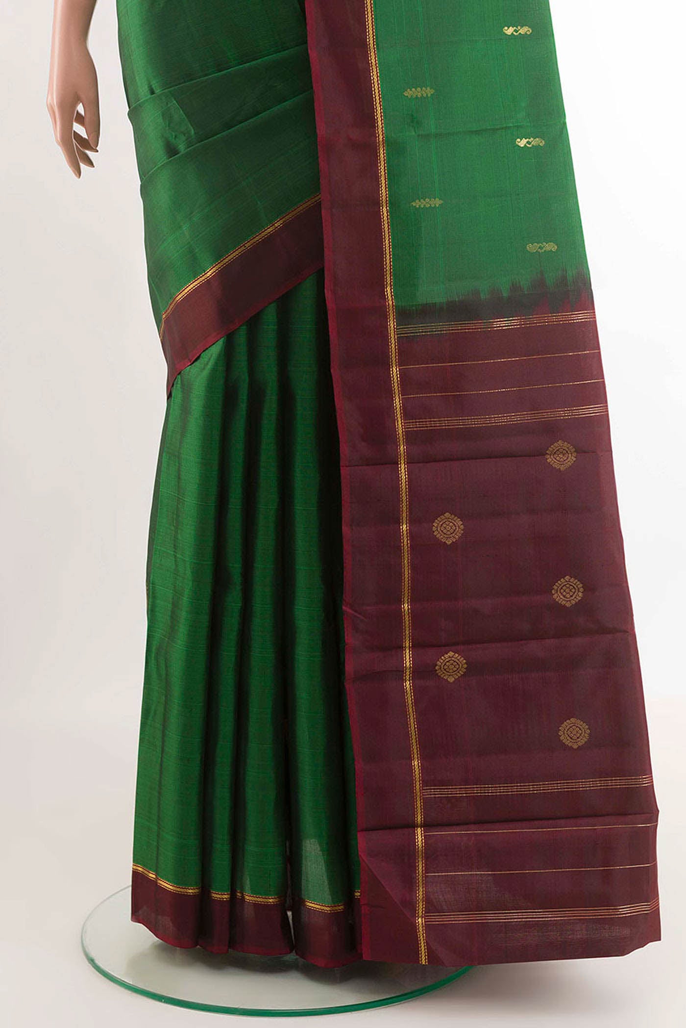 pleats pallu