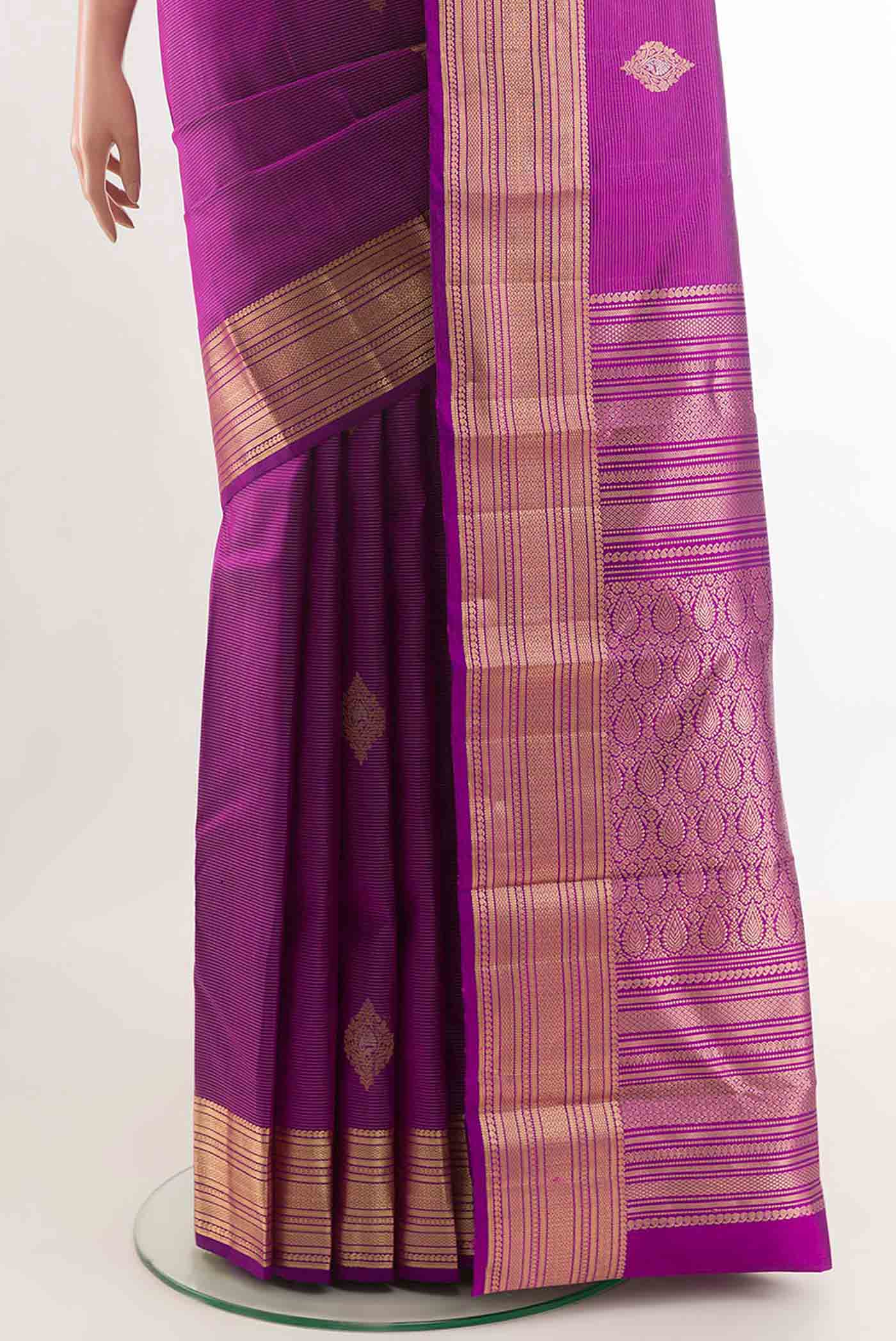 pleats pallu