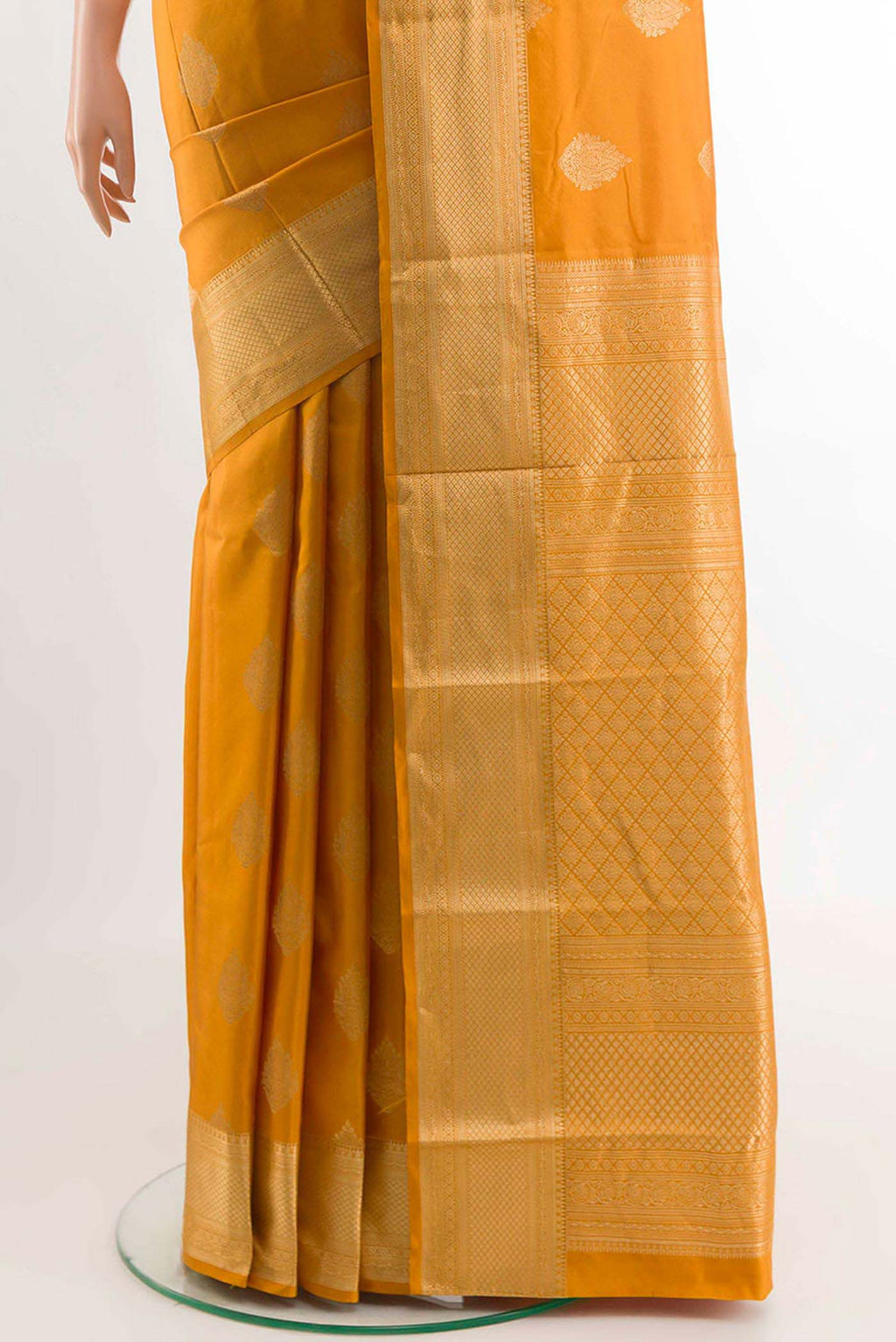 pleats pallu