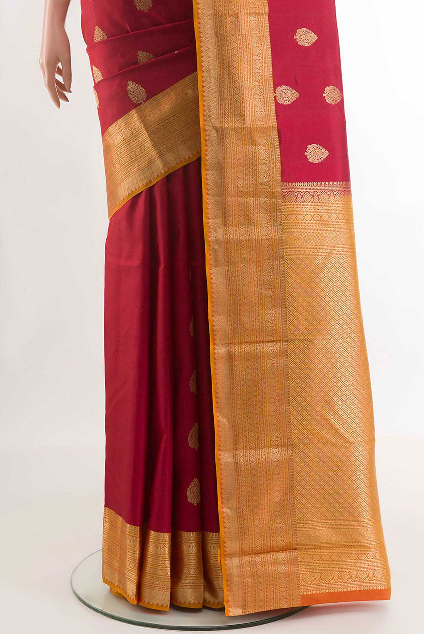 pleats pallu