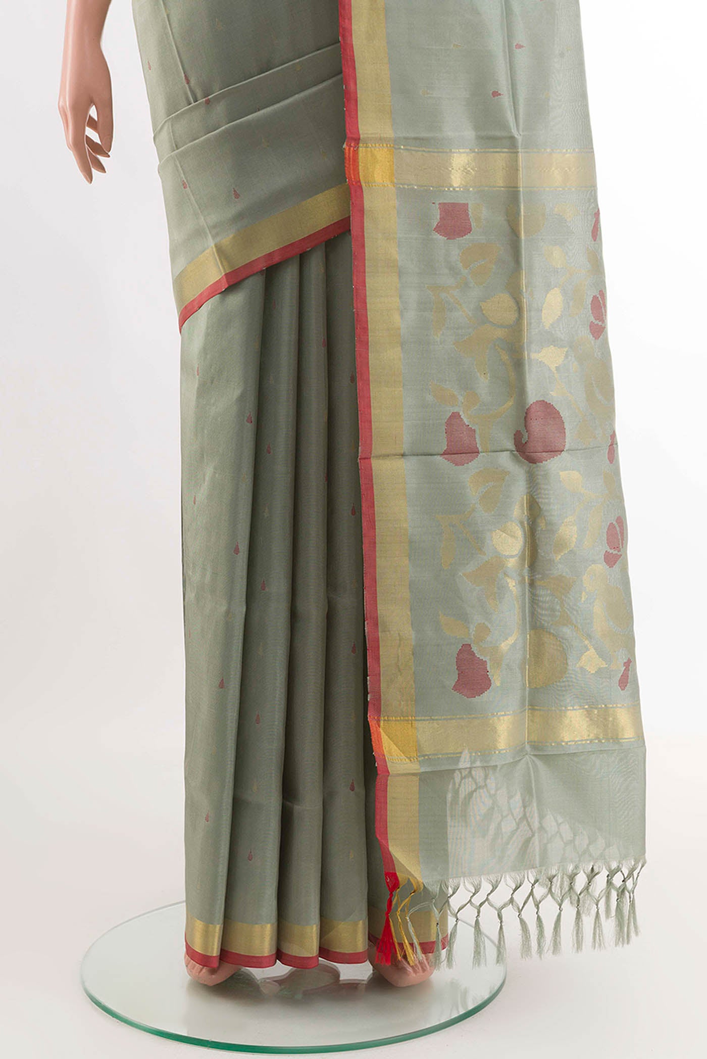 pleats pallu