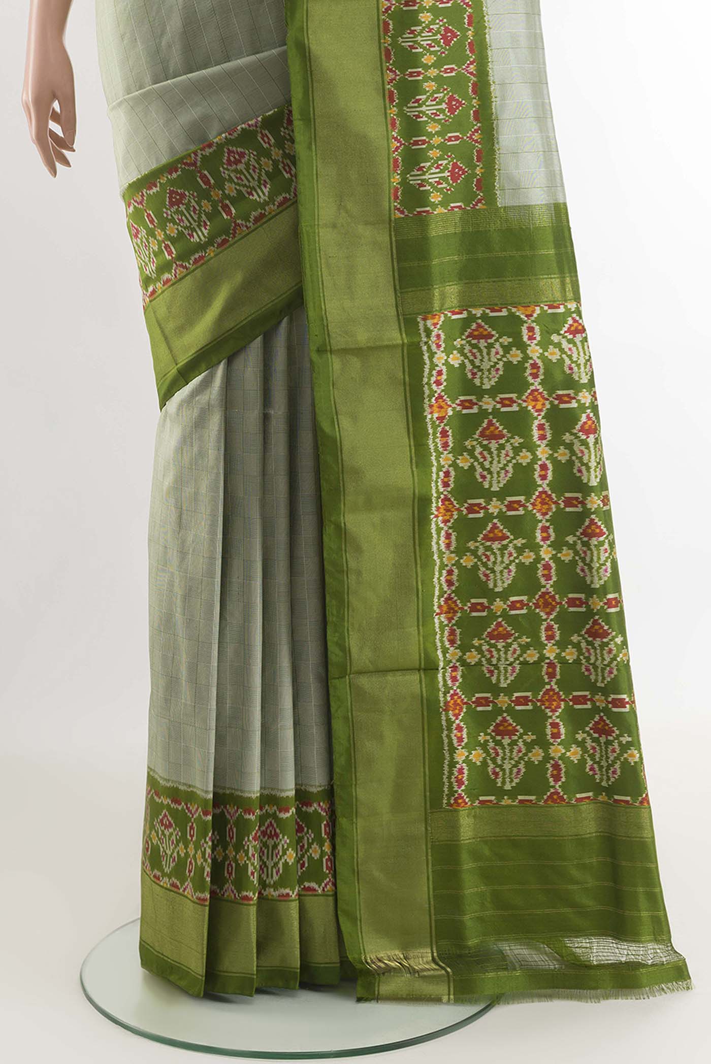 pleats pallu