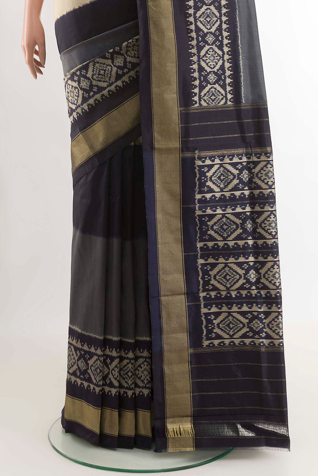 pleats pallu