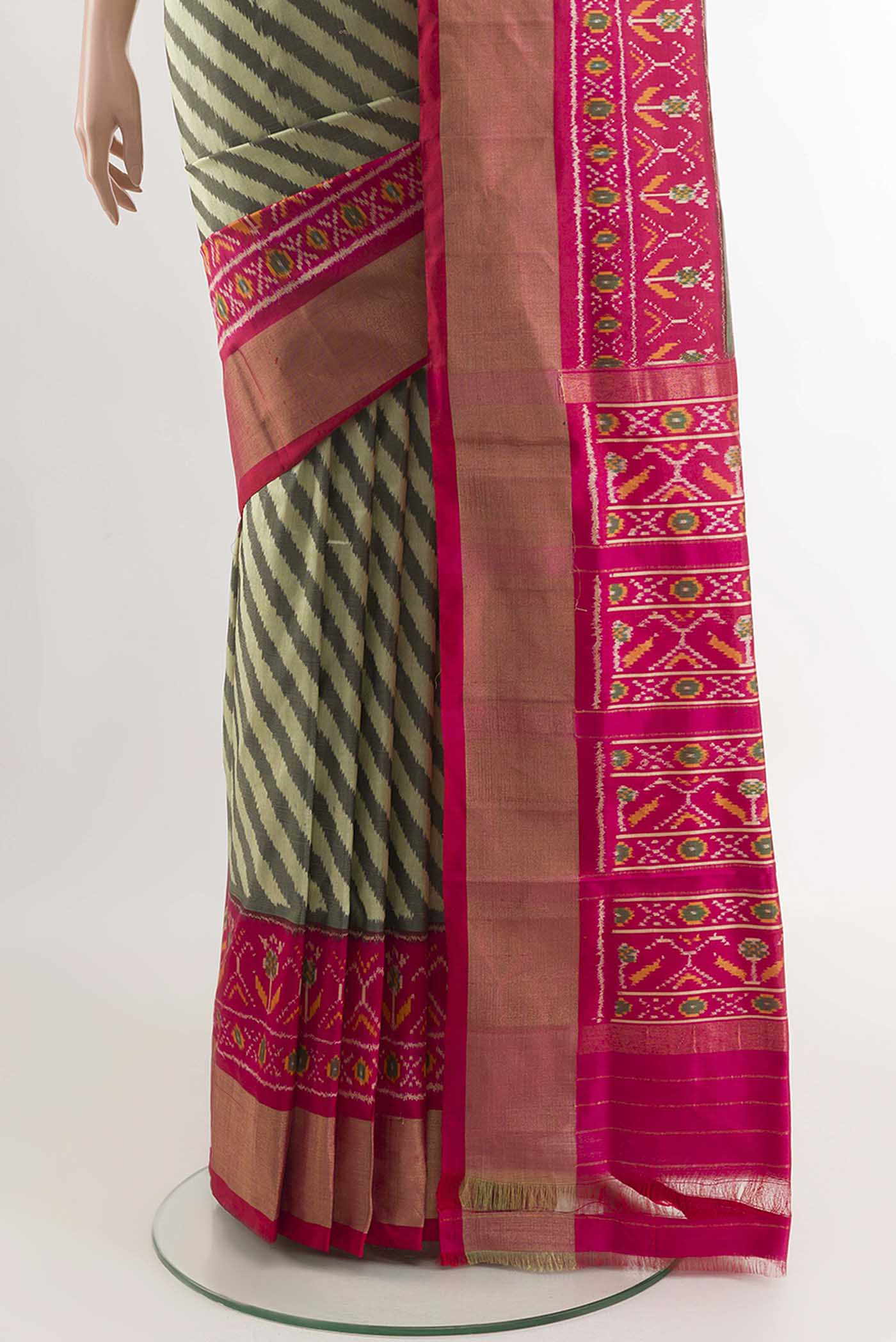 pleats pallu