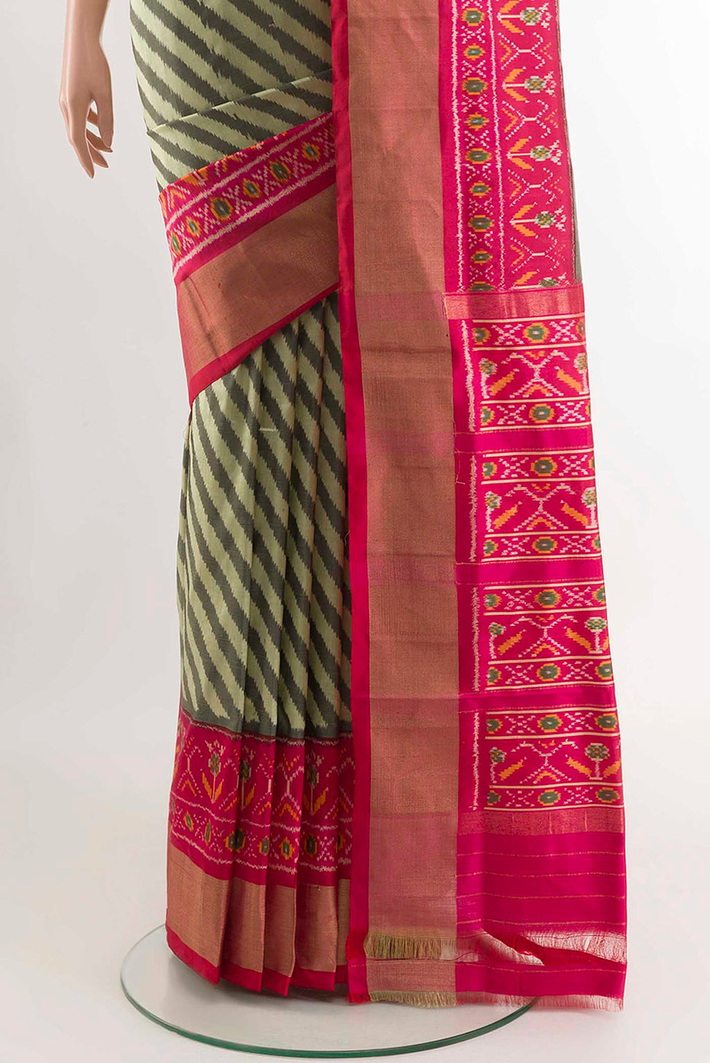 pleats pallu