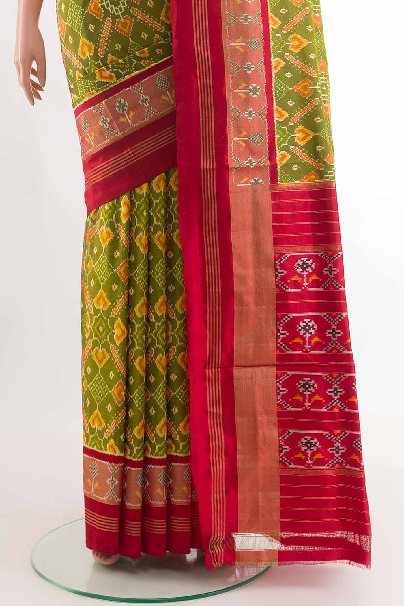 pleats pallu