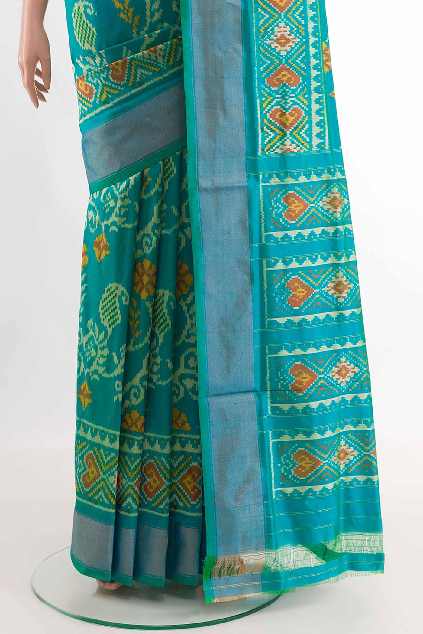 pleats pallu