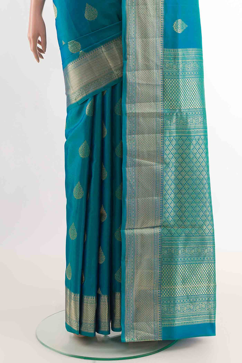 pleats pallu