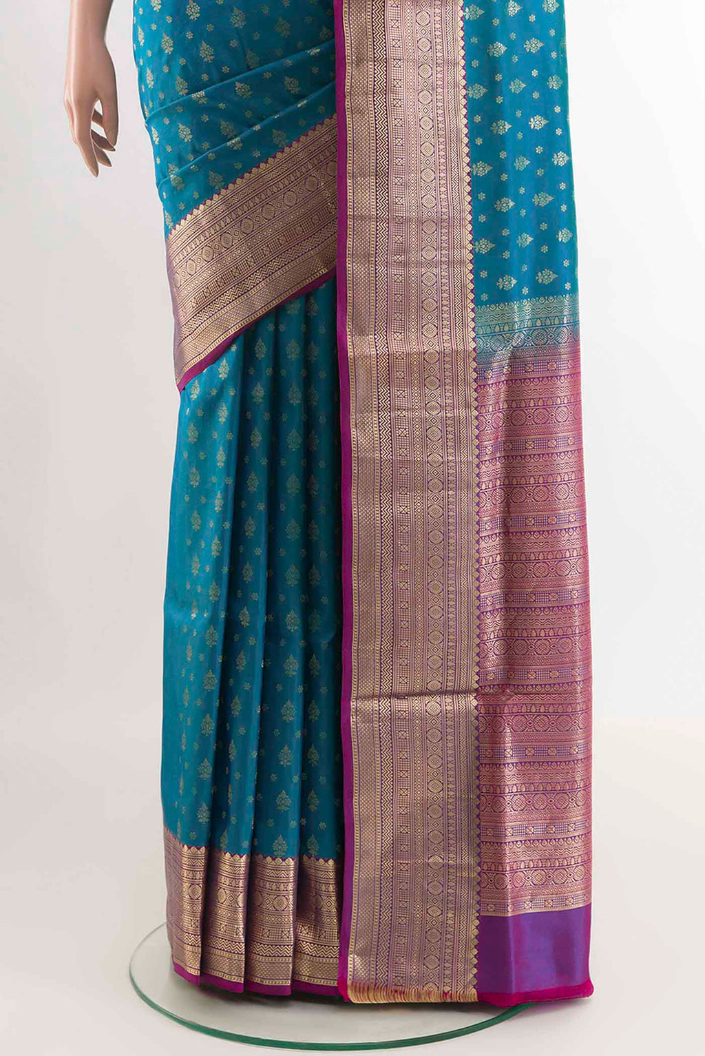 pleats pallu