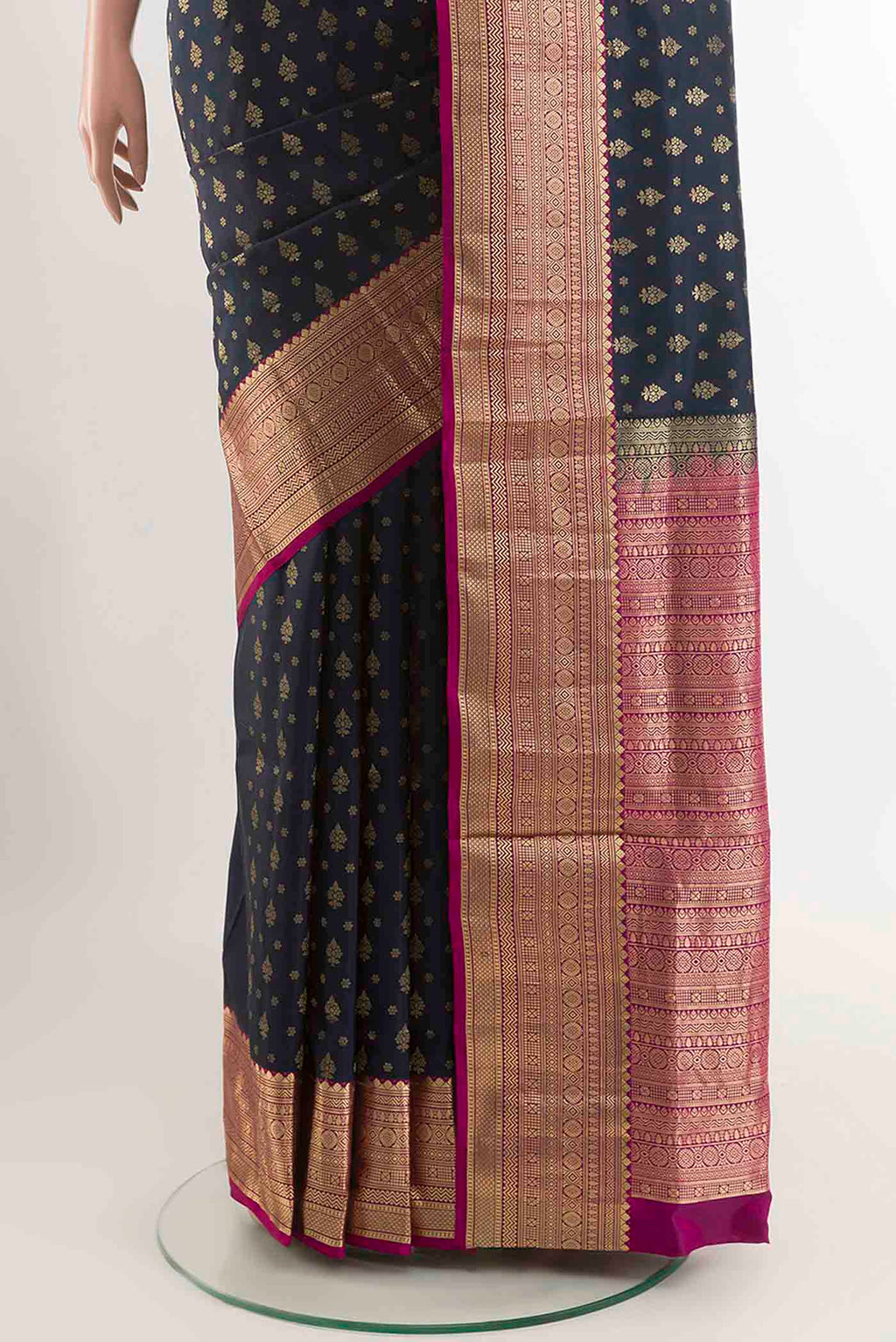 pleats pallu