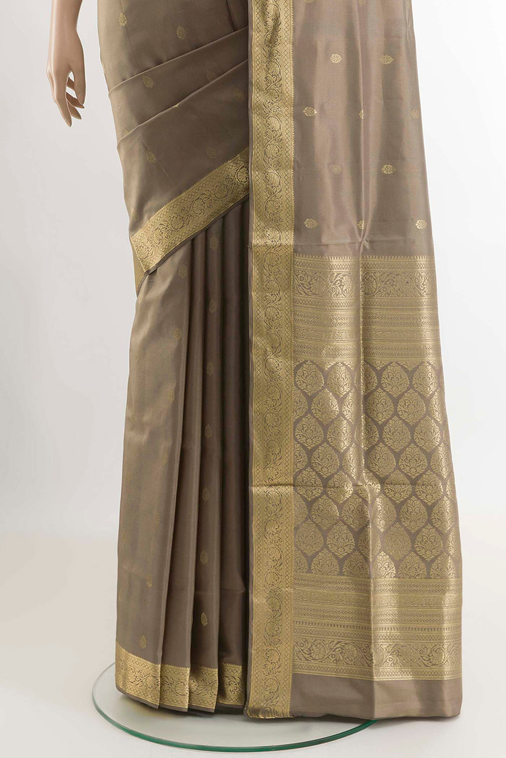 pleats pallu