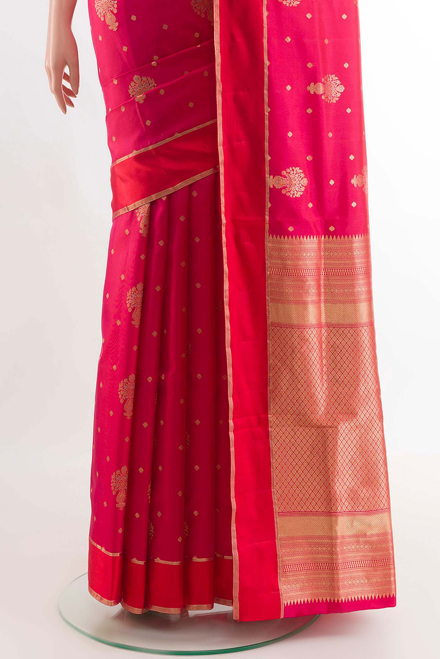 pleats pallu