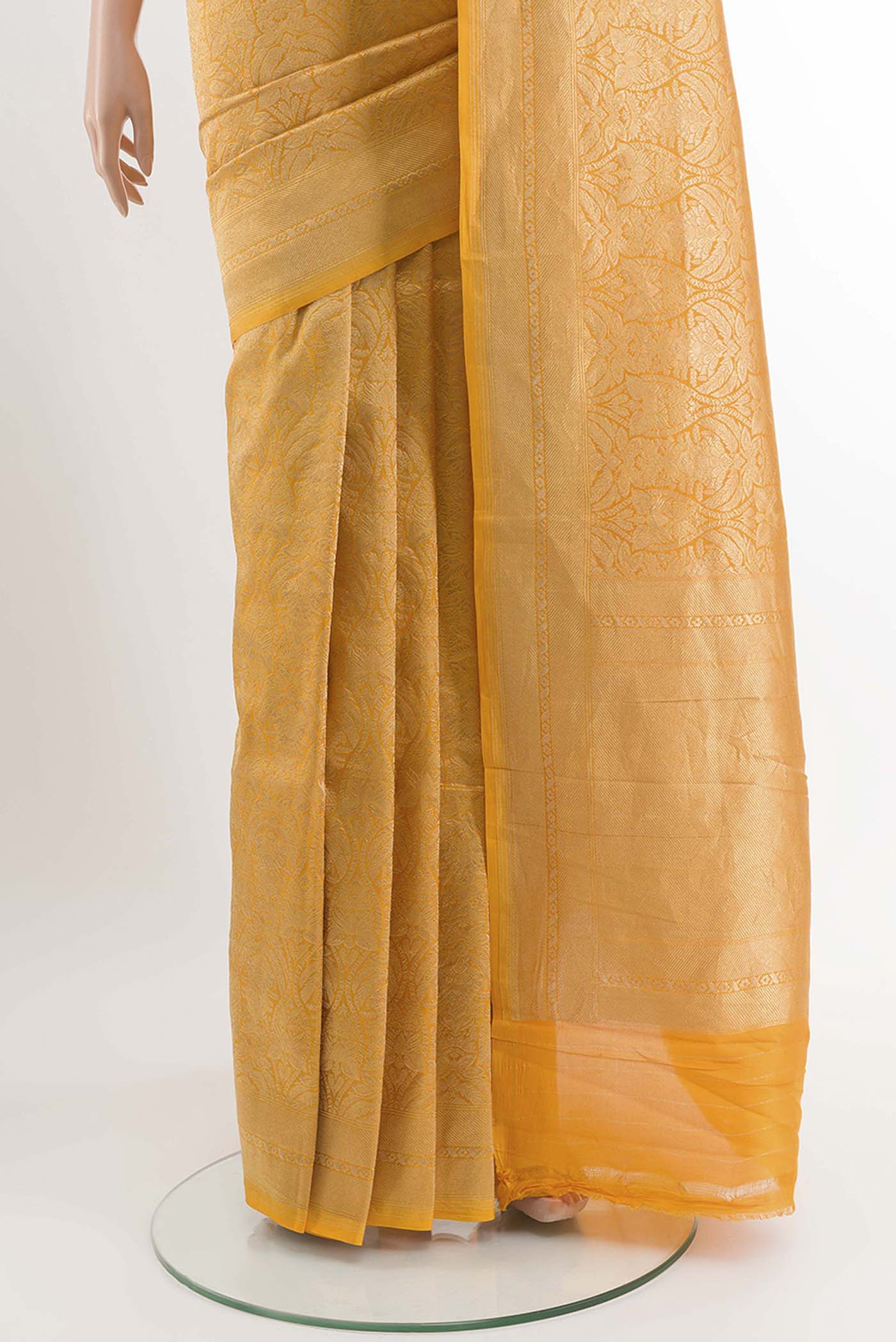 pleats pallu