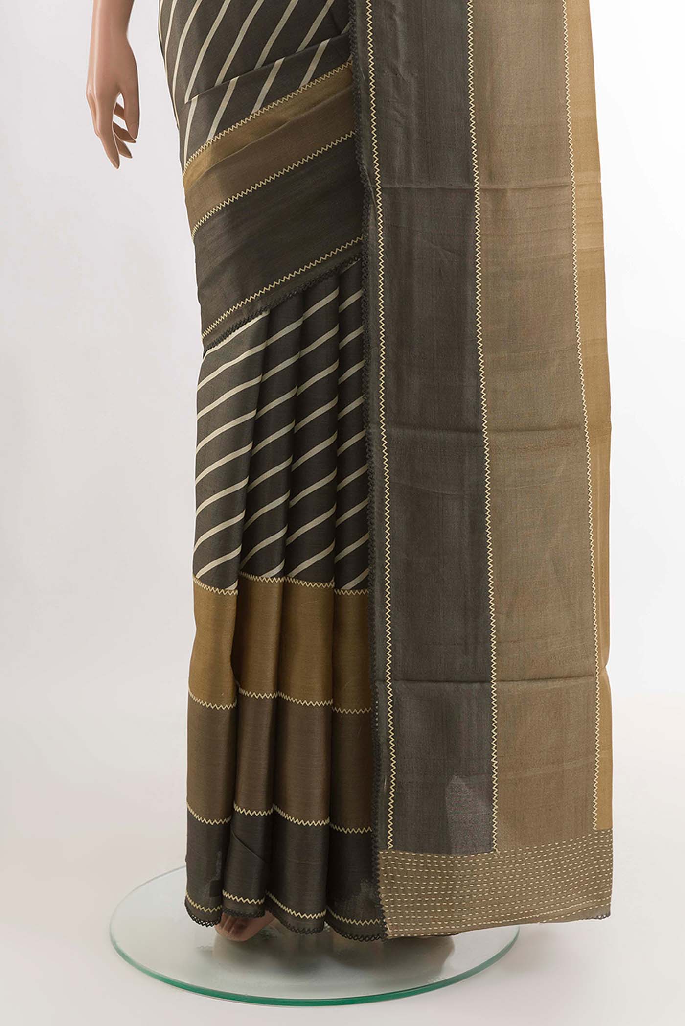 pleats pallu