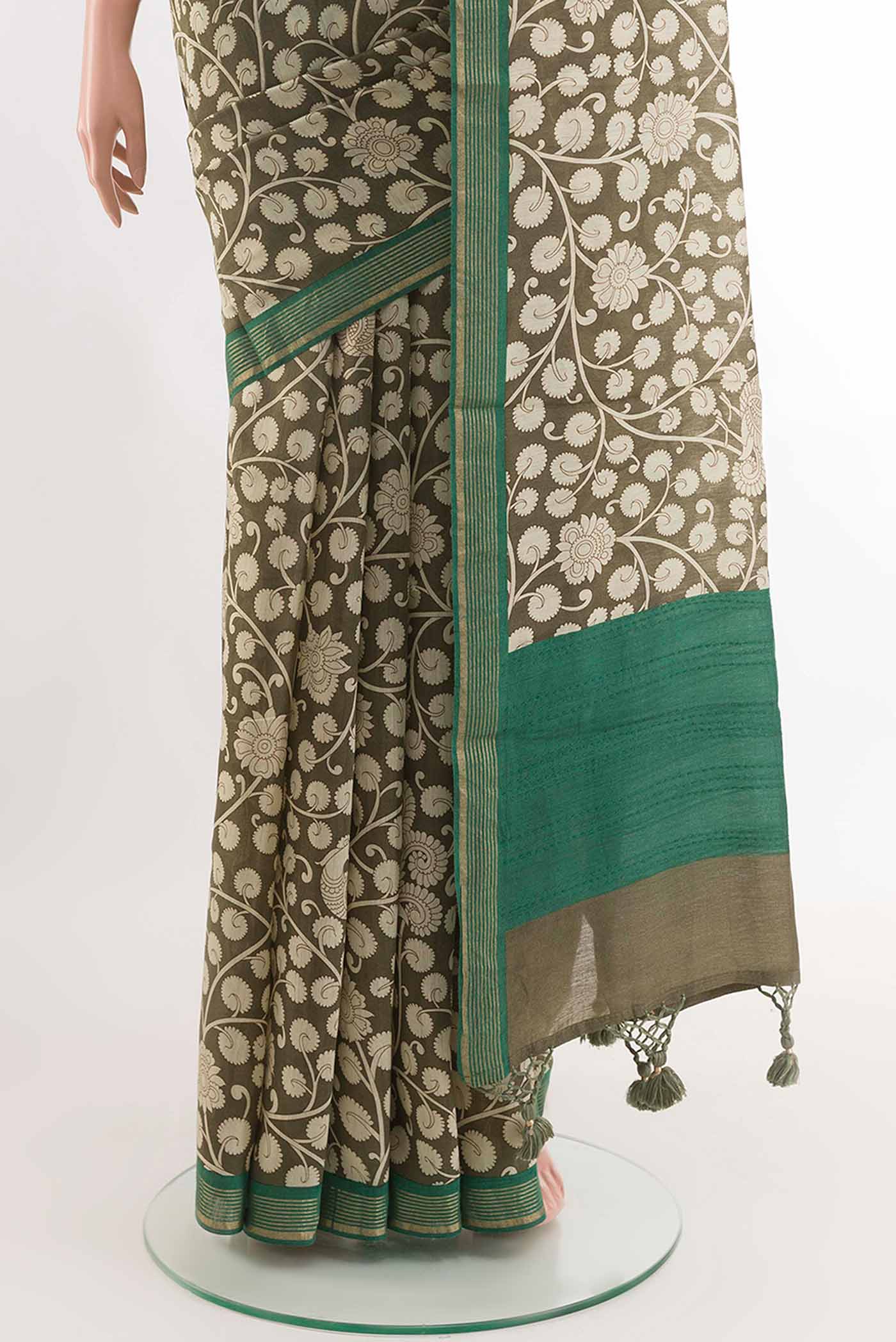 pleats pallu