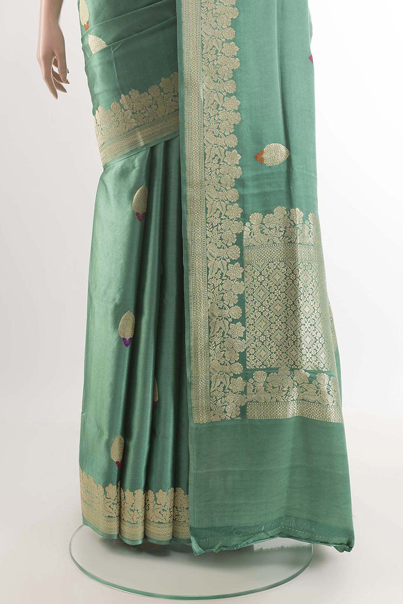 pleats pallu