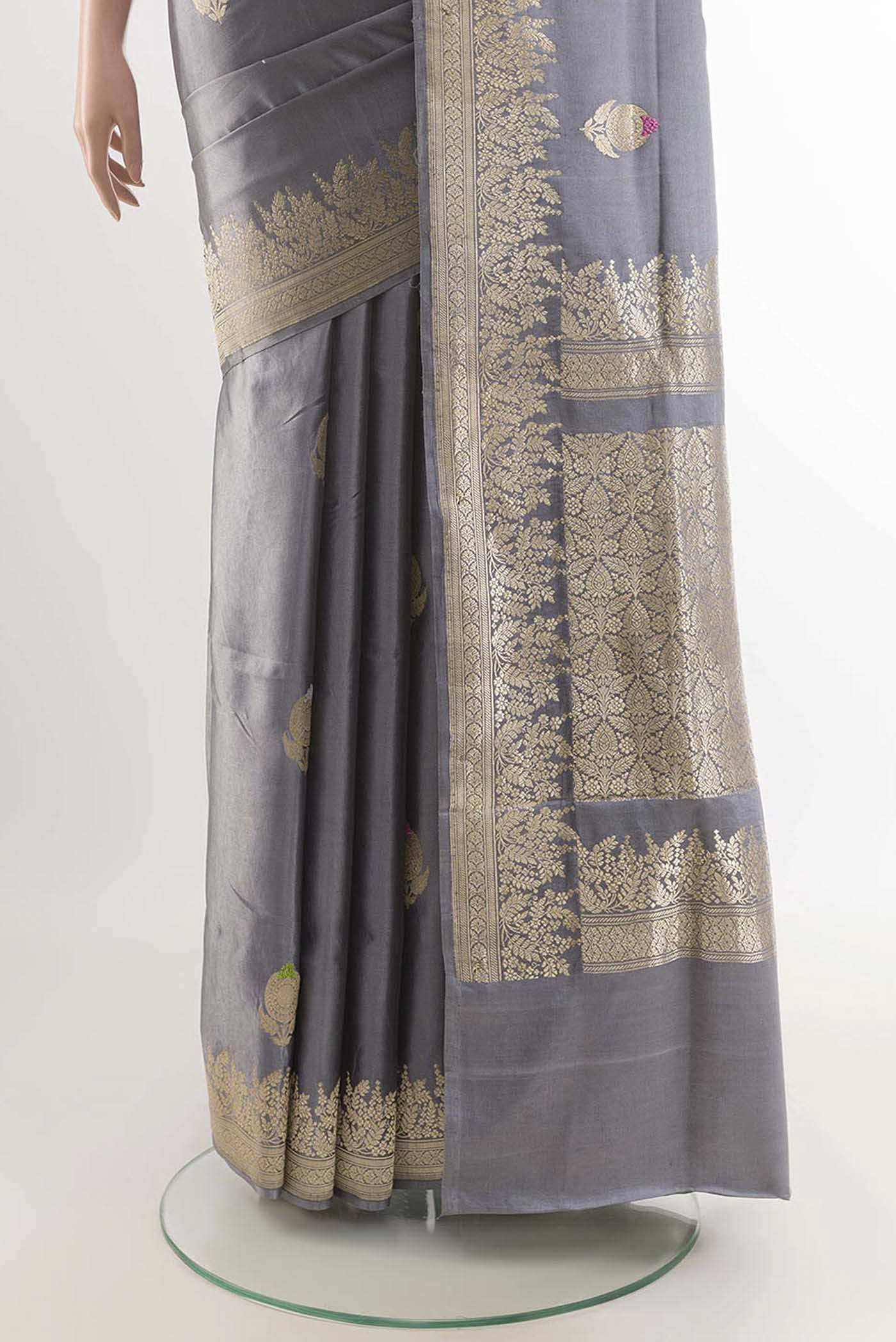 pleats pallu