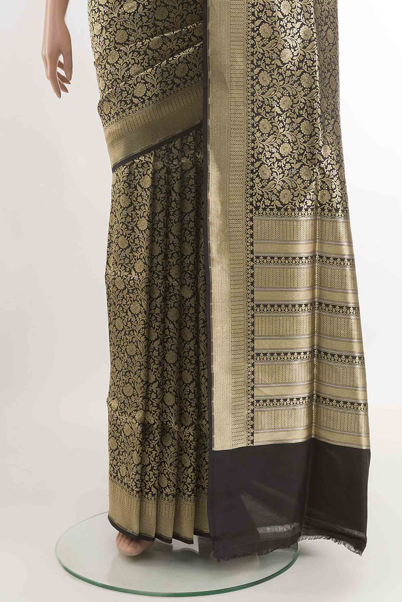 pleats pallu
