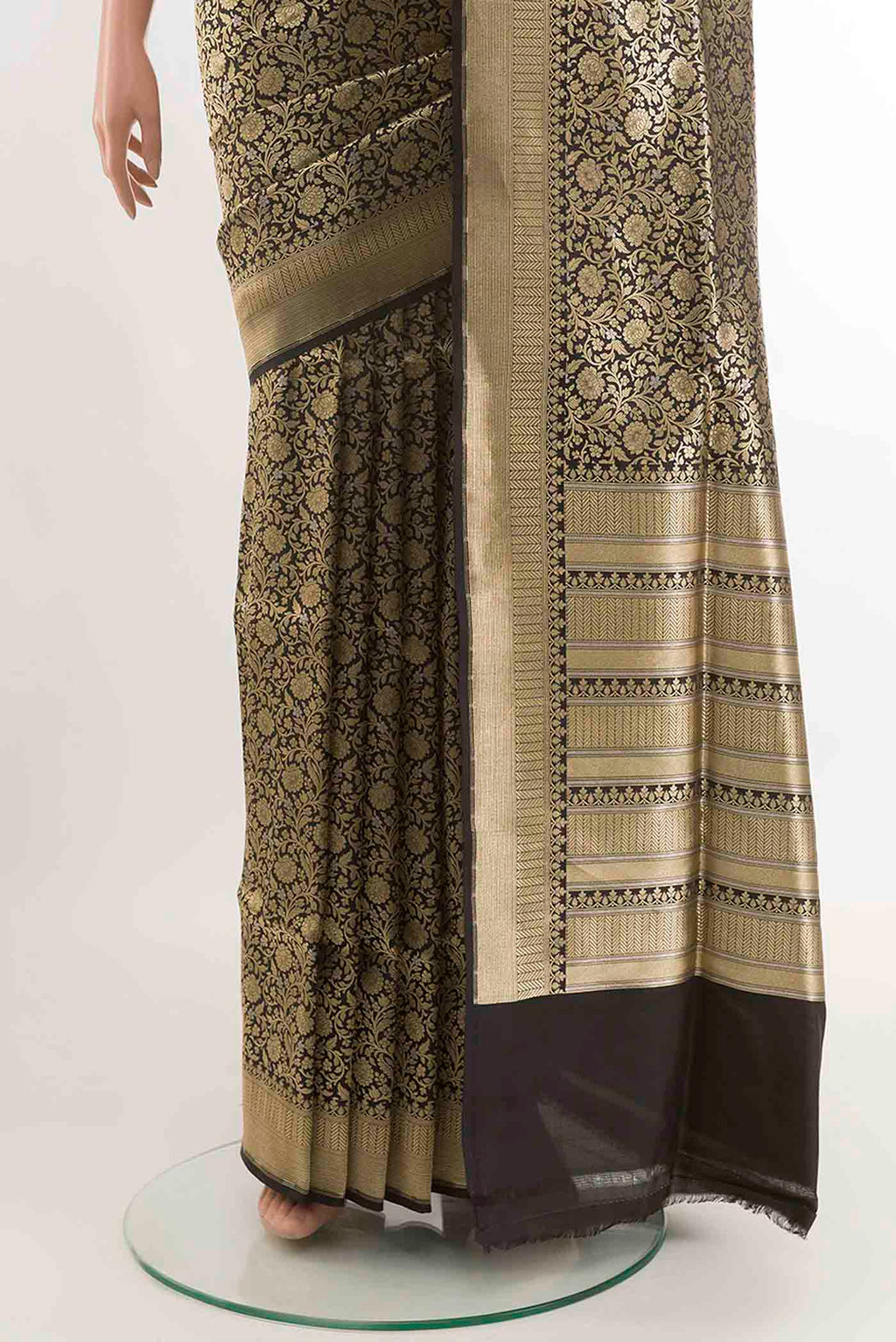 pleats pallu
