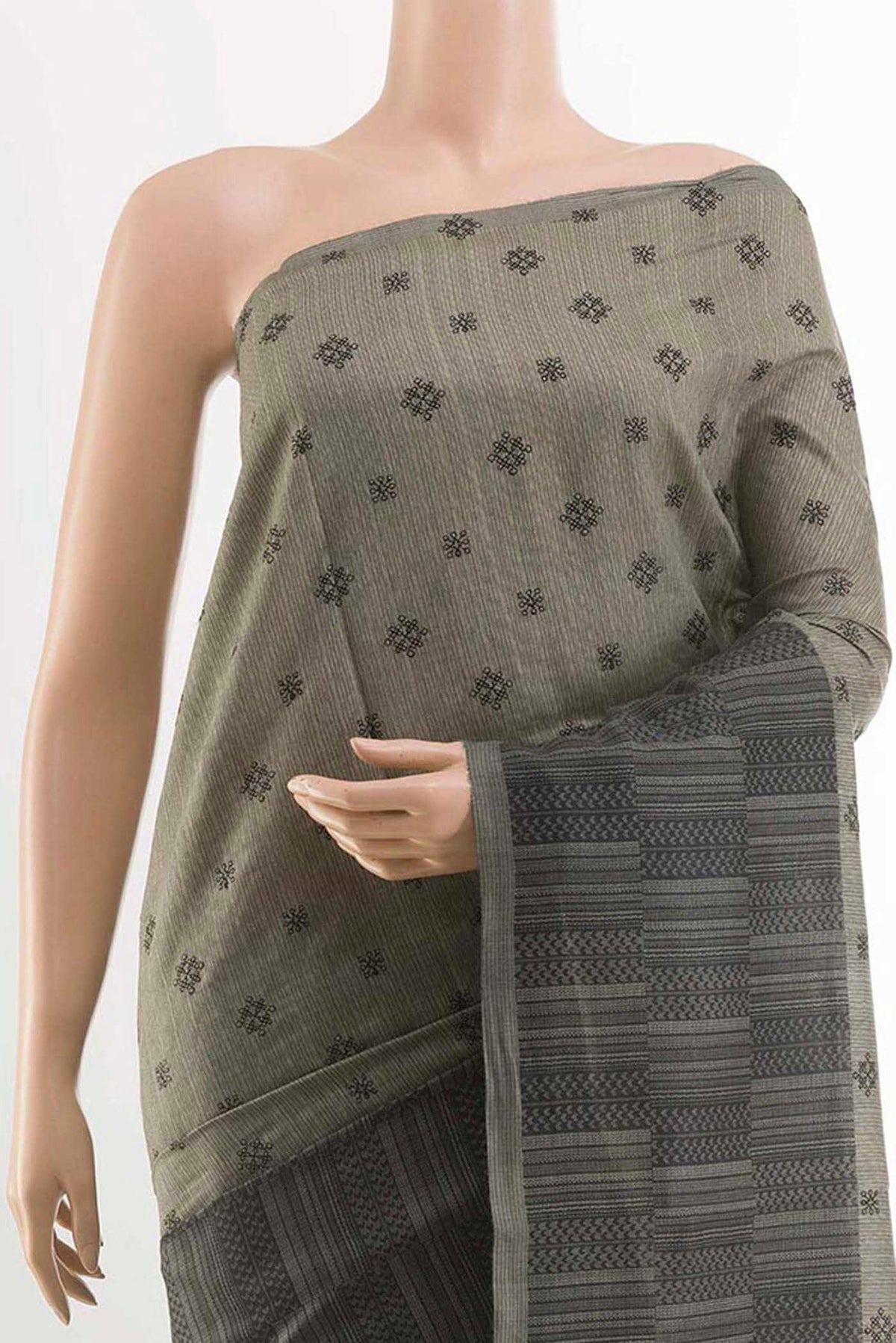 Border image of Davys Grey Tussar Saree with Embroidery on the body and Printed Border