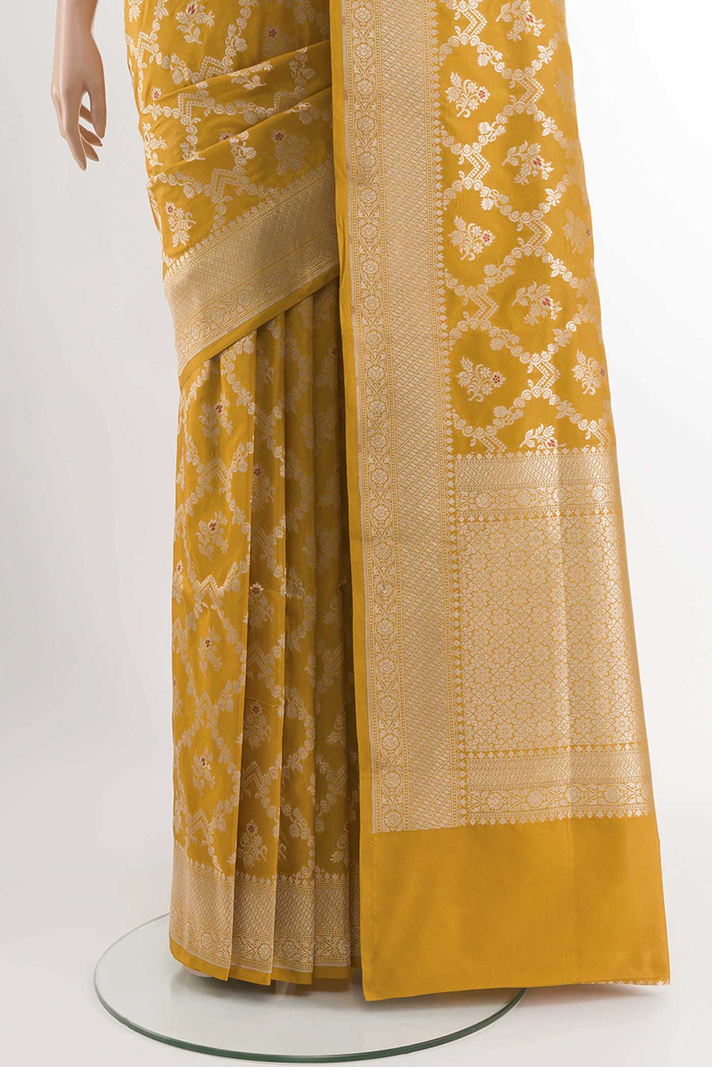 pleats pallu