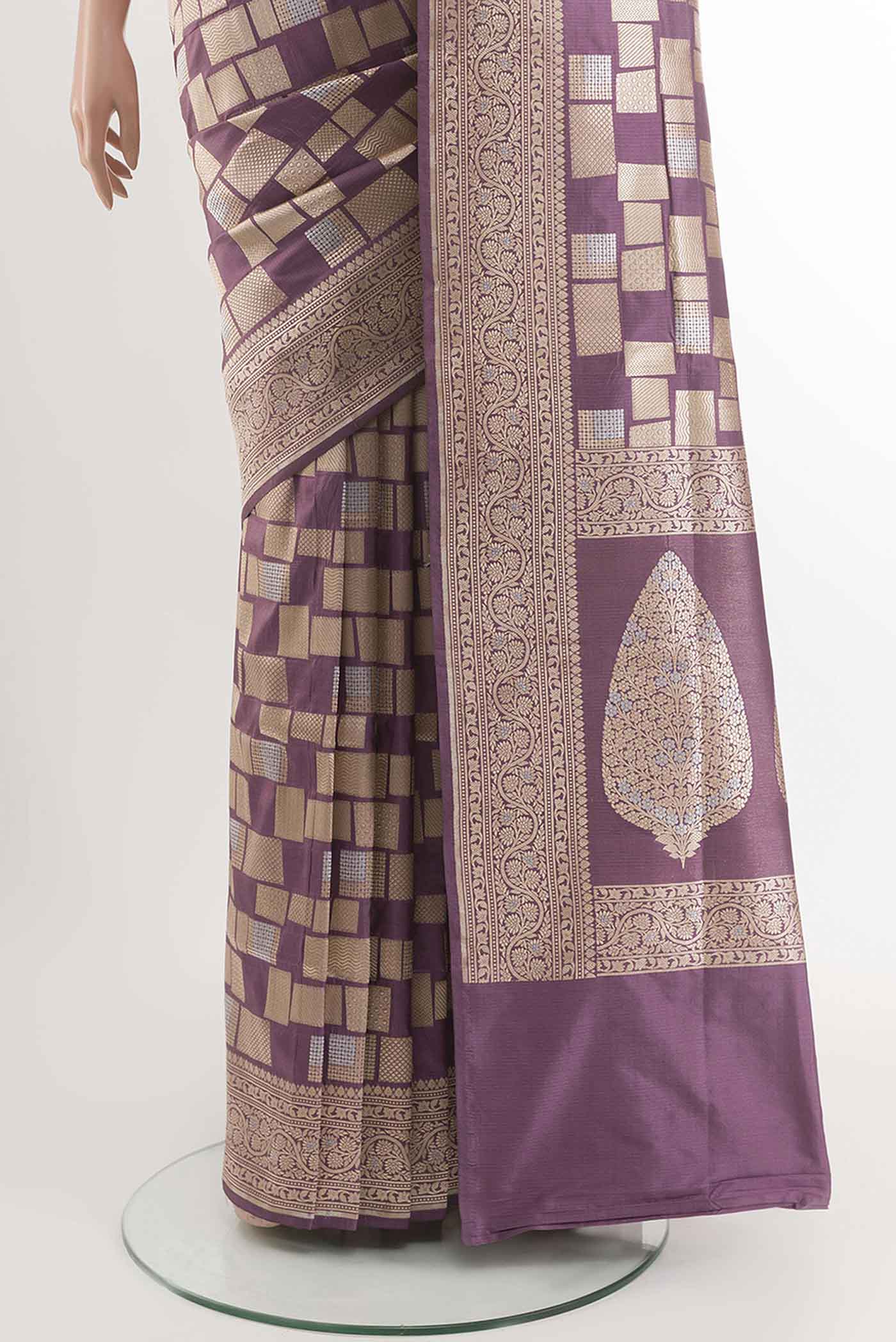 pleats pallu