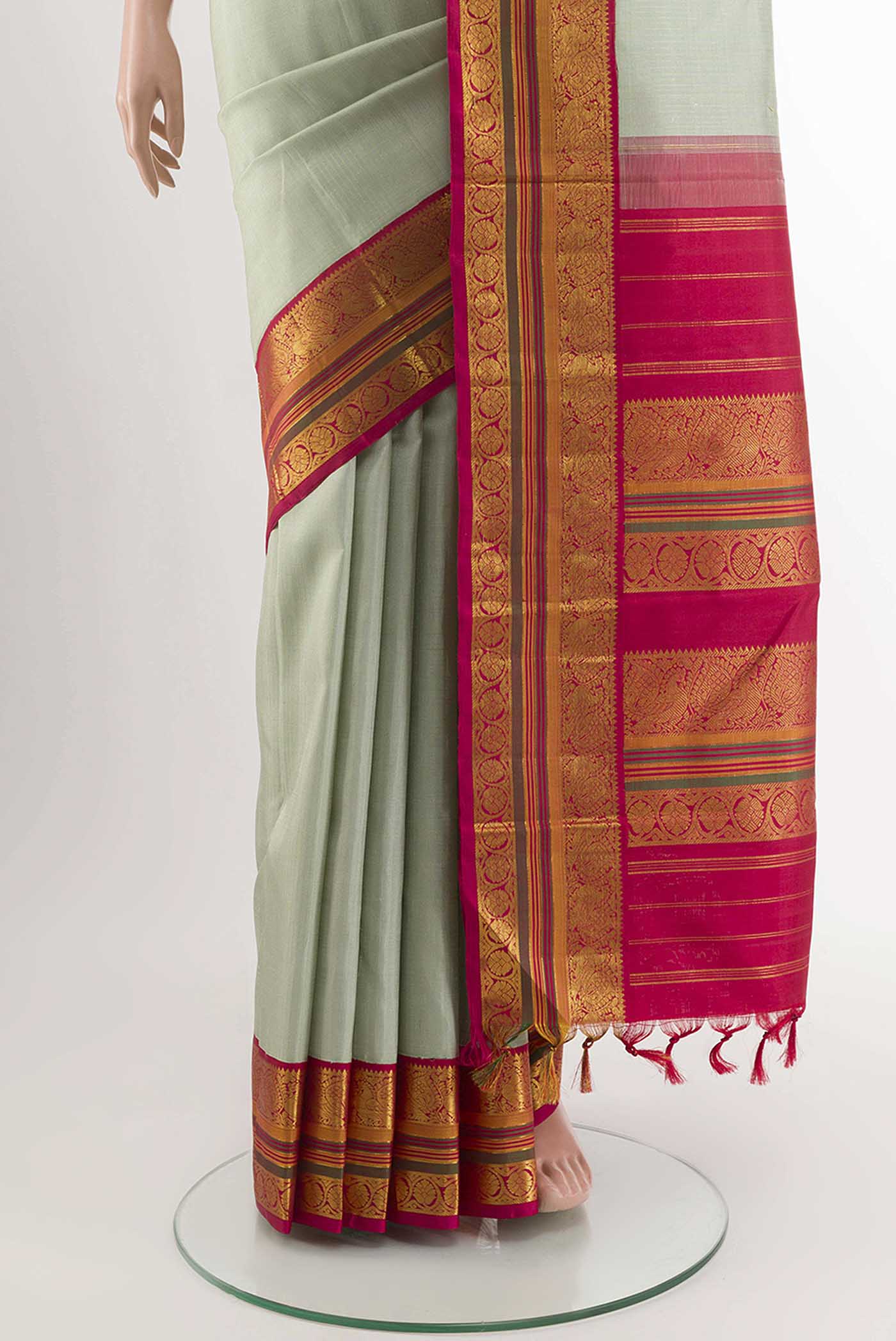 pleats pallu