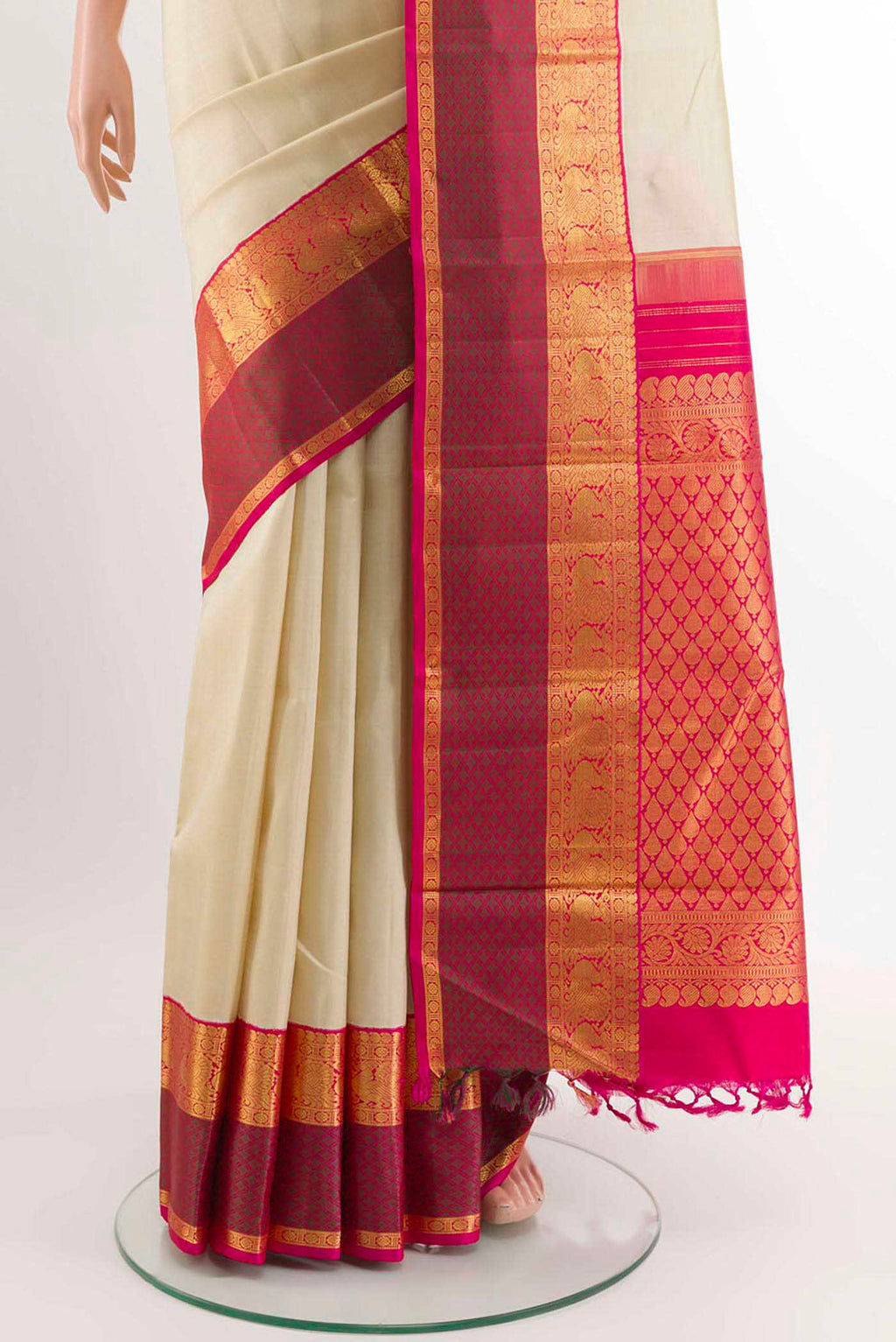 pleats pallu